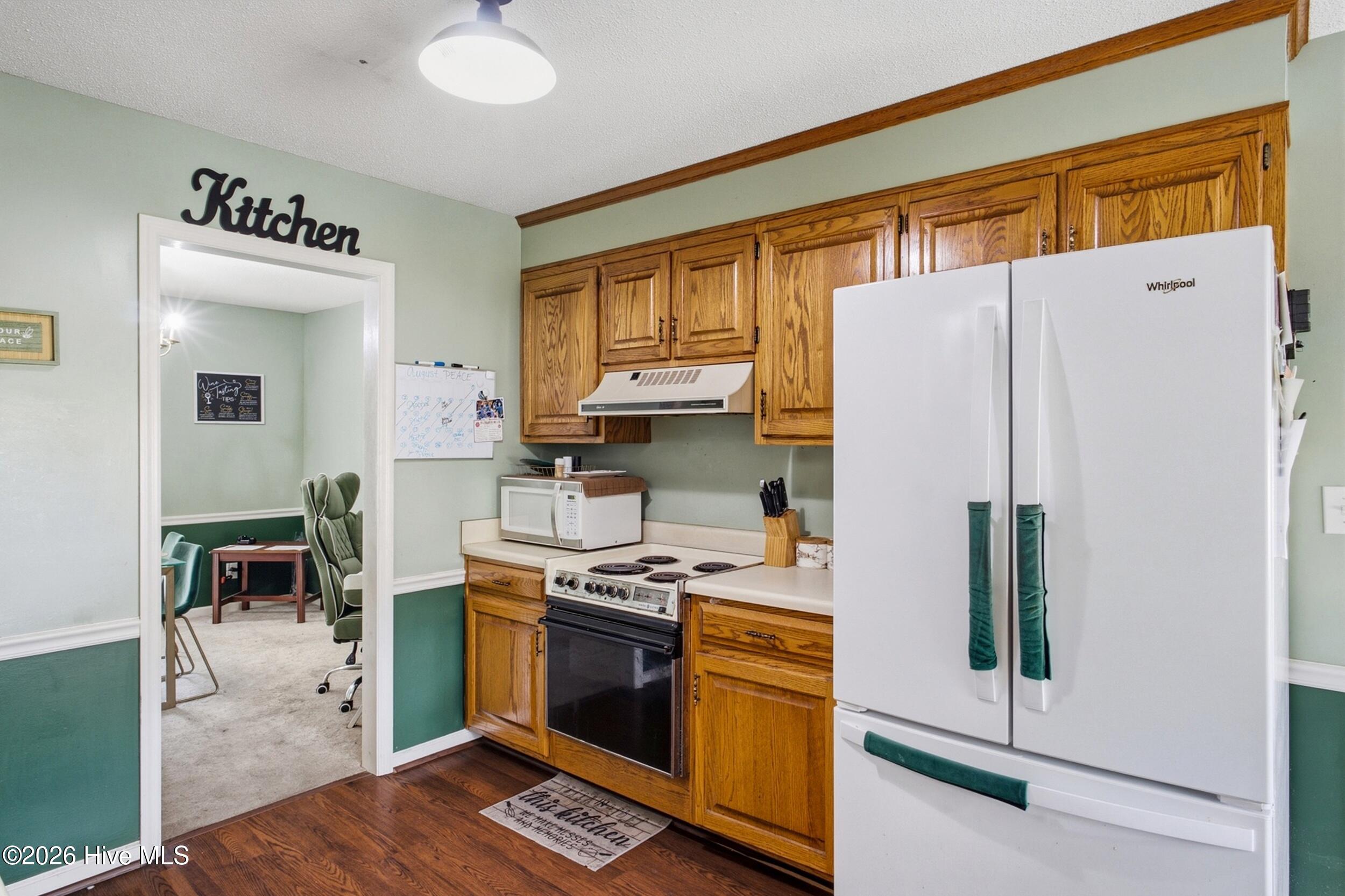 152 Walnut Street Property Photo 6