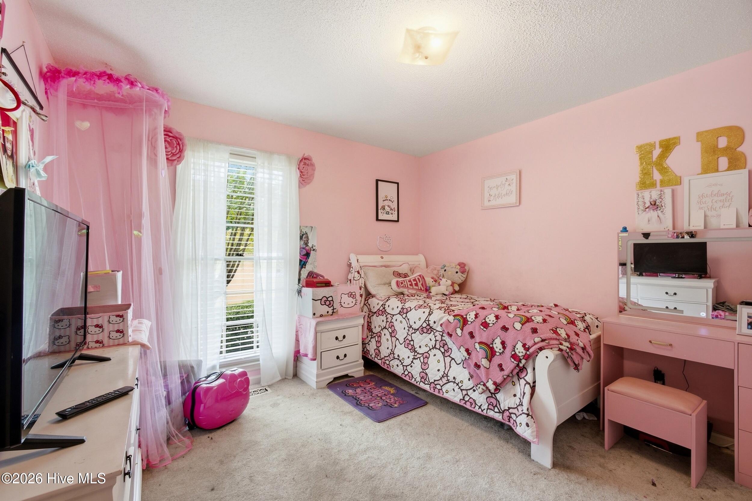 152 Walnut Street Property Photo 12