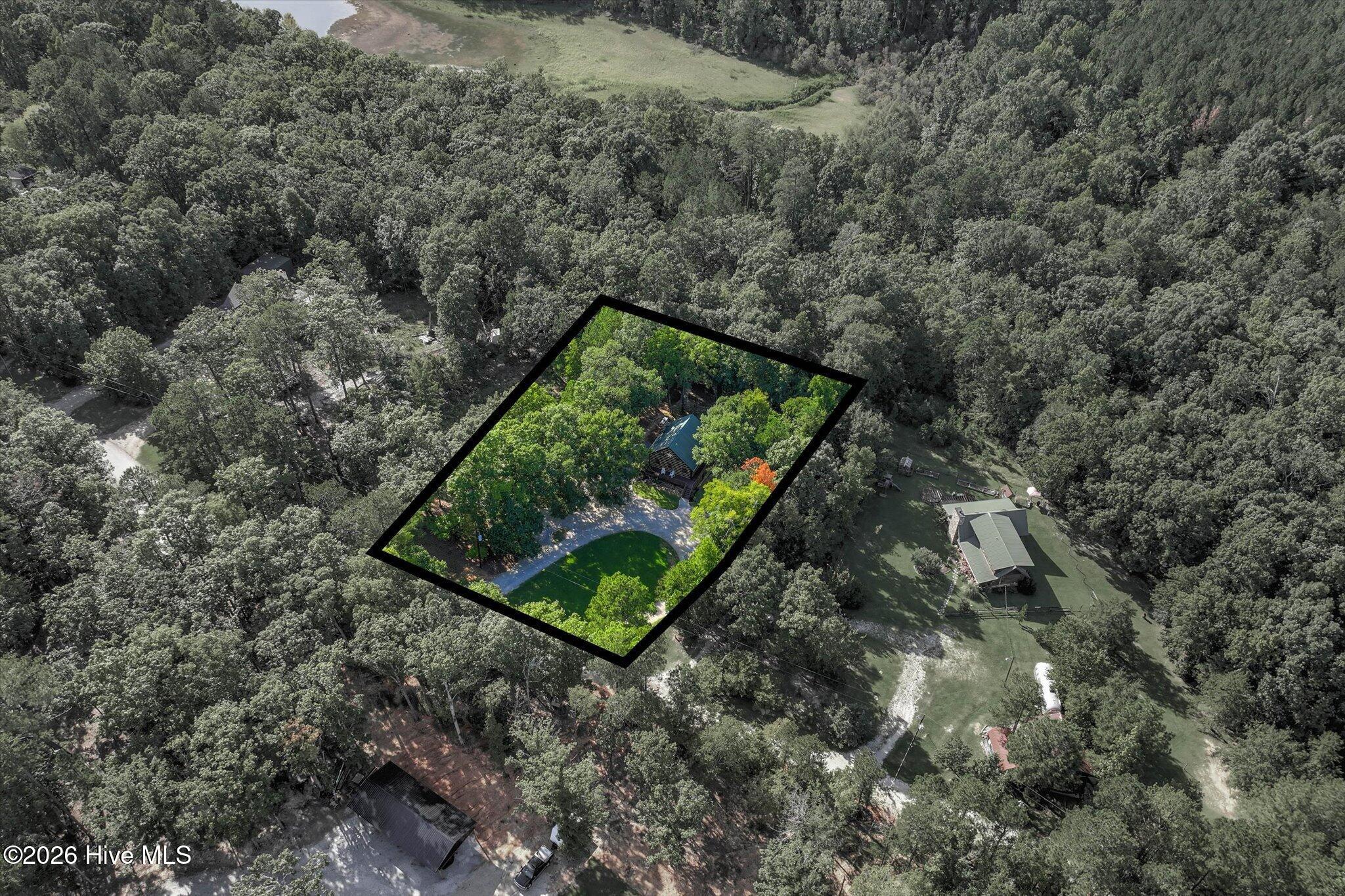 1098 Dogwood Drive Property Photo 3