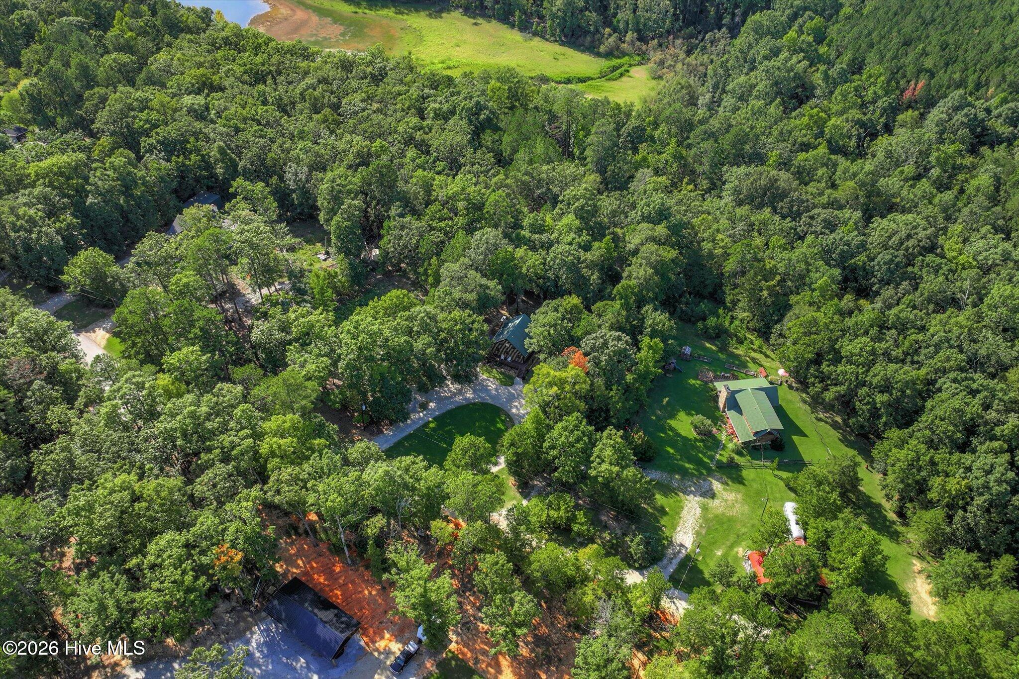 1098 Dogwood Drive Property Photo 4