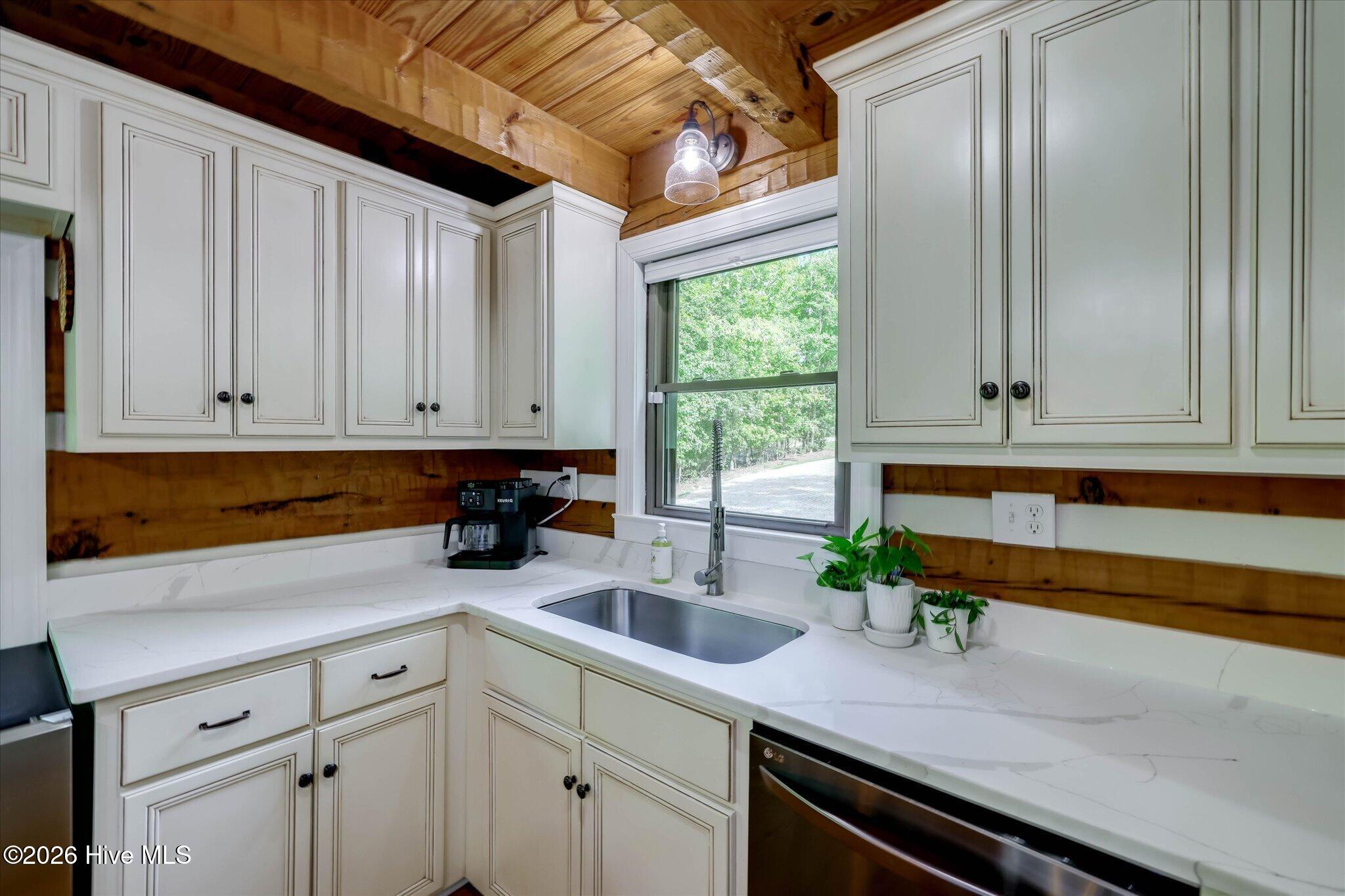 1098 Dogwood Drive Property Photo 29