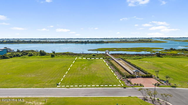 105 N Glimmering Glass Lane Property Photo 26