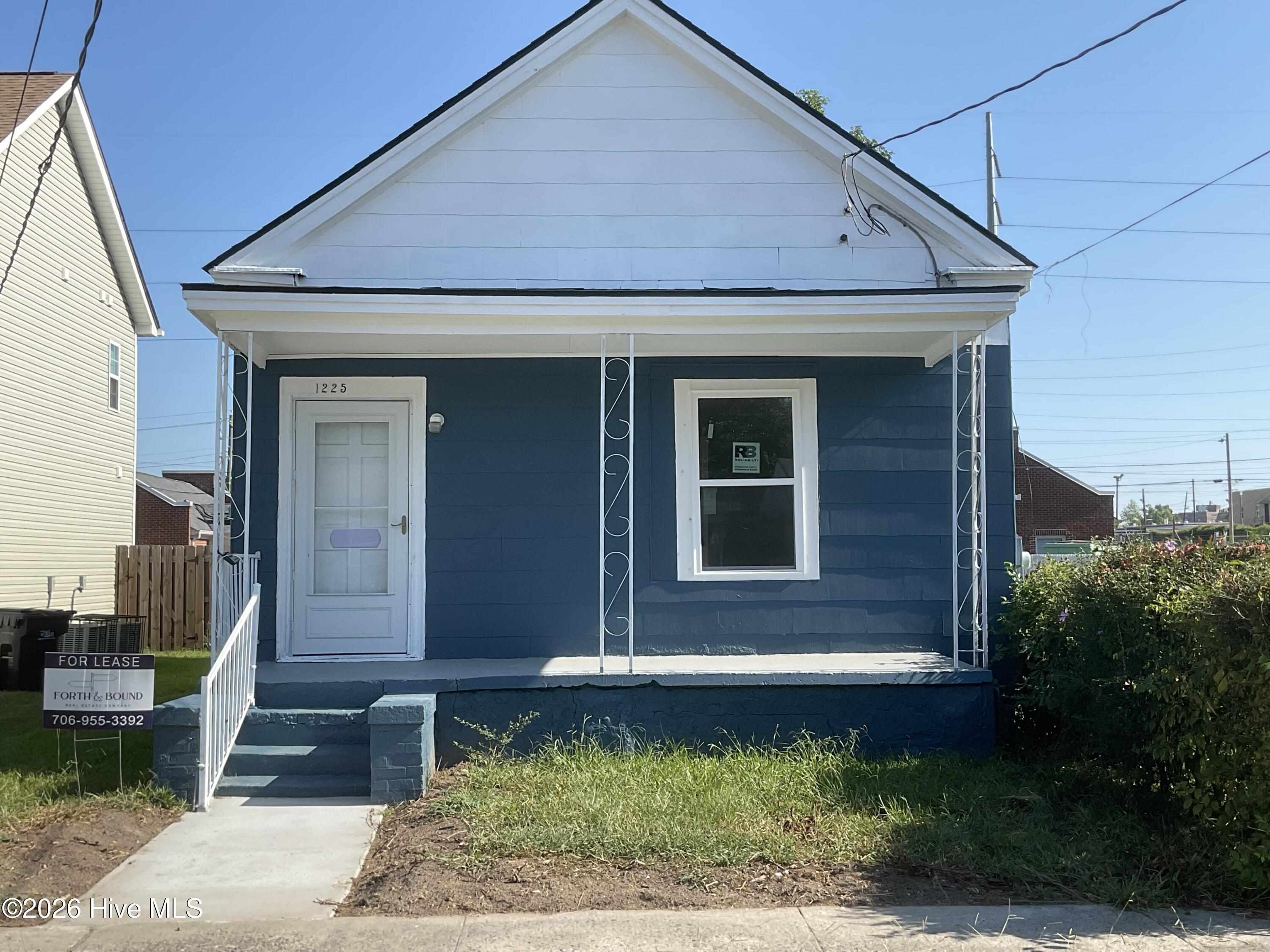 1225 Miller Street Property Photo 1