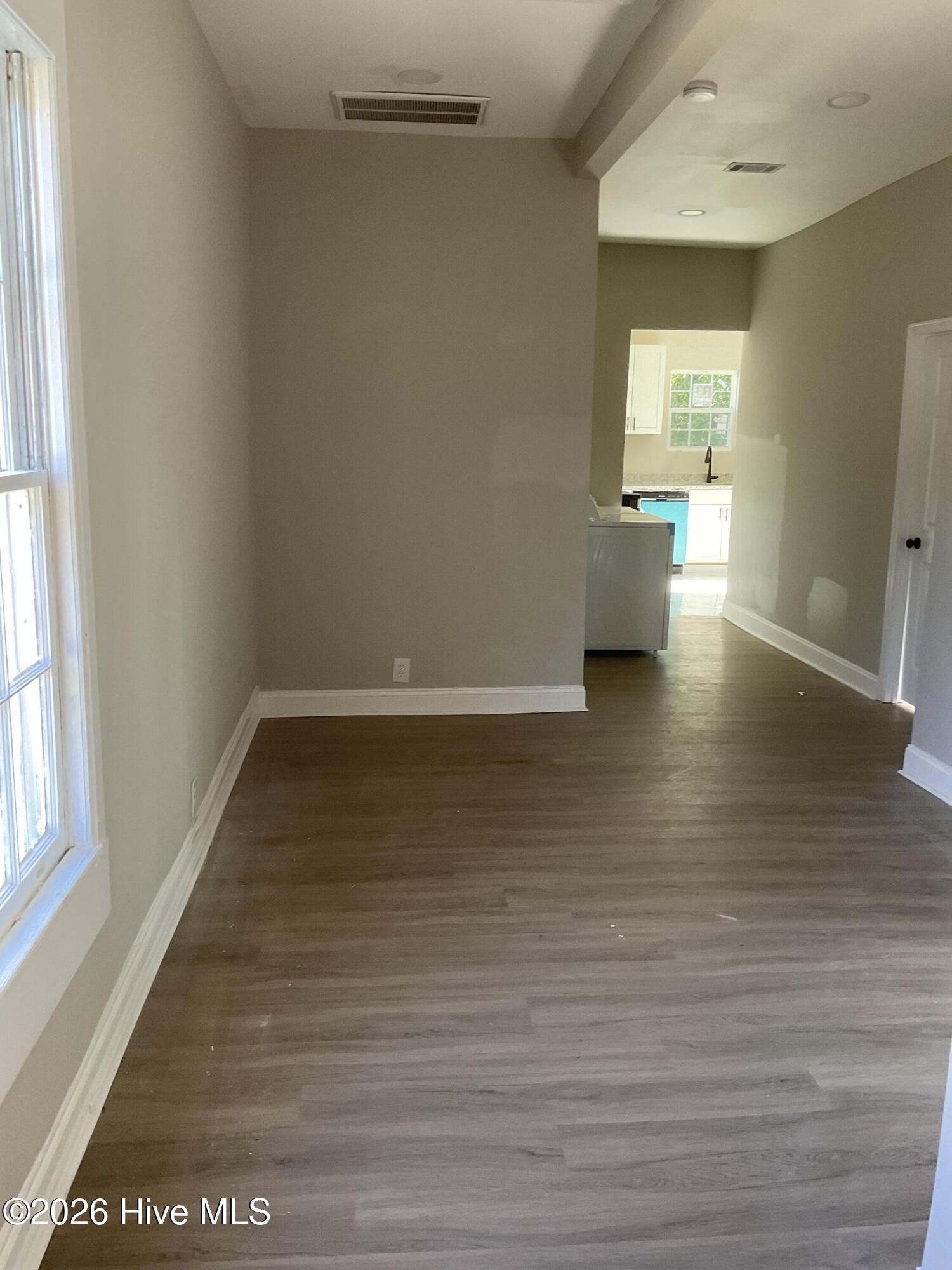 1225 Miller Street Property Photo 10