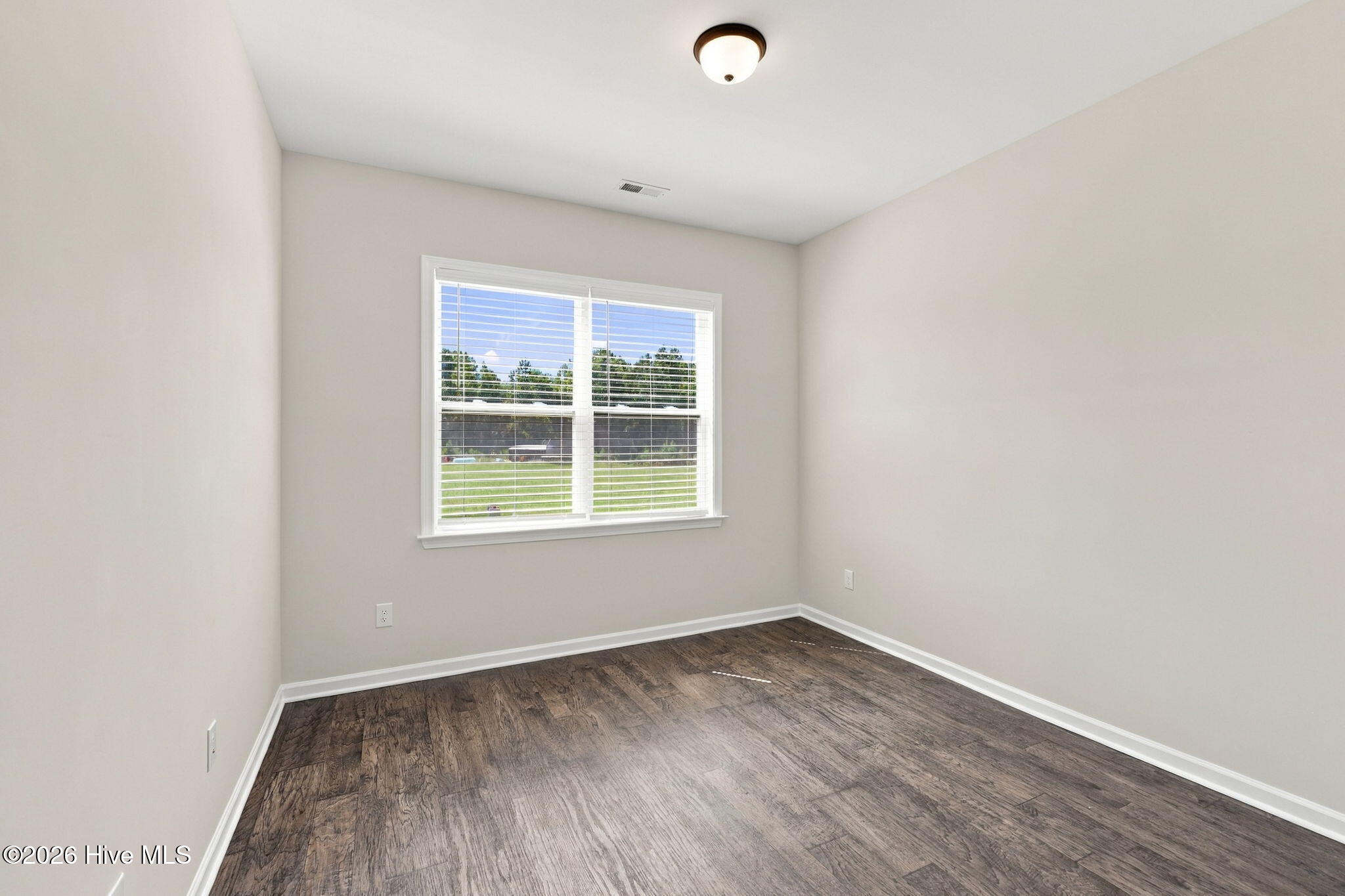 202 Queenstown Drive Property Photo 18