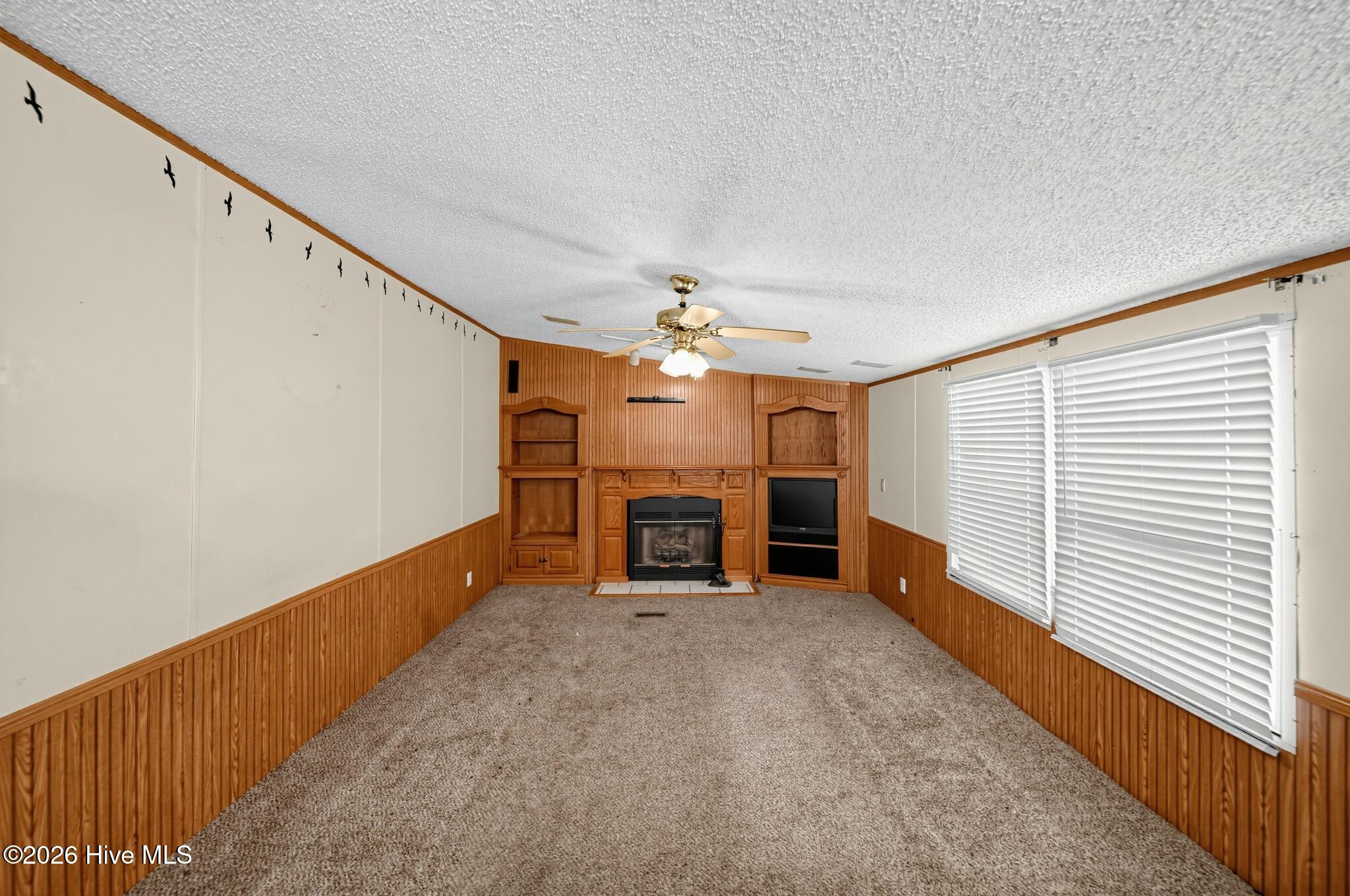 487 Bush Court Property Photo 6