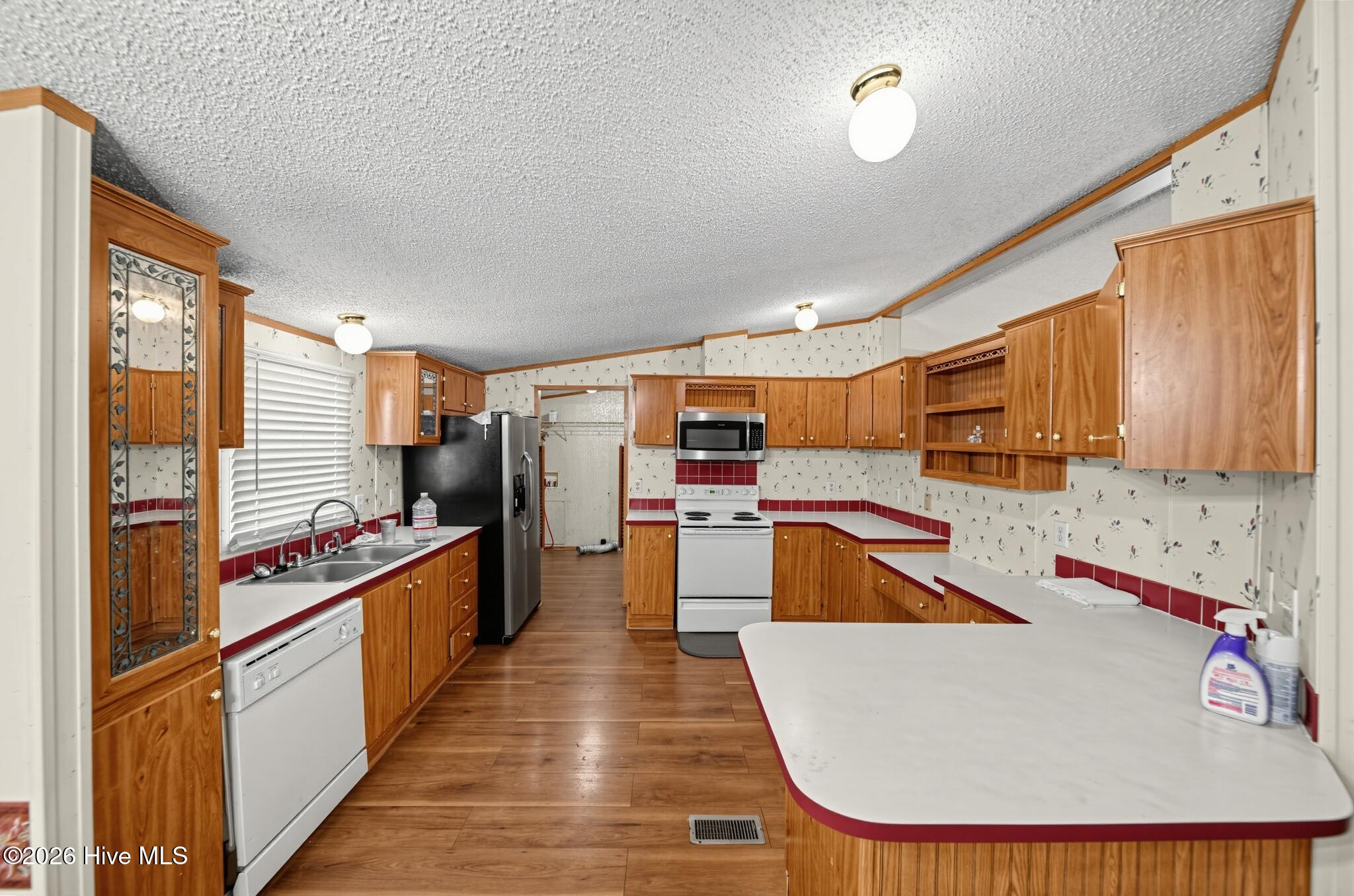 487 Bush Court Property Photo 7