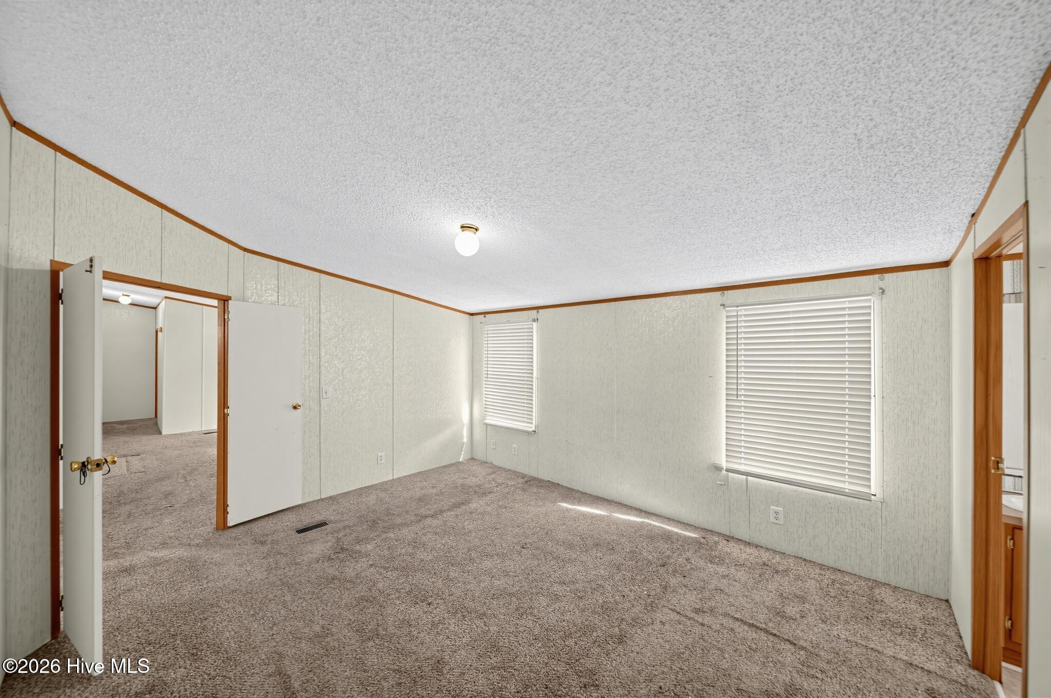 487 Bush Court Property Photo 12