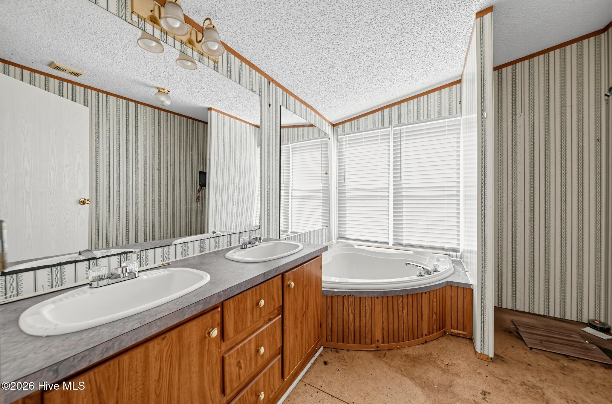 487 Bush Court Property Photo 24