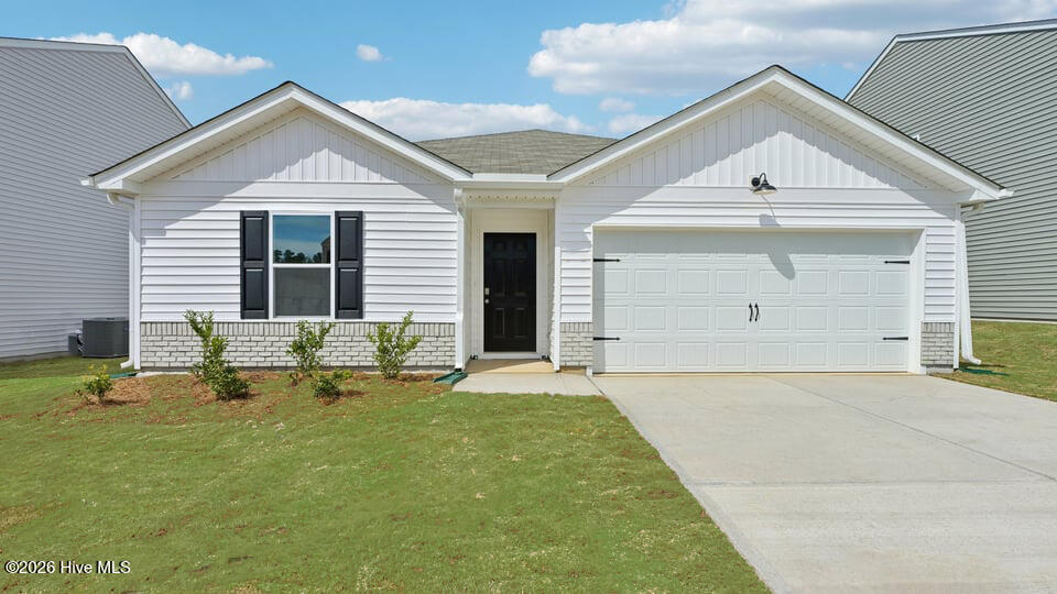 421 Conifer Street Property Photo 1