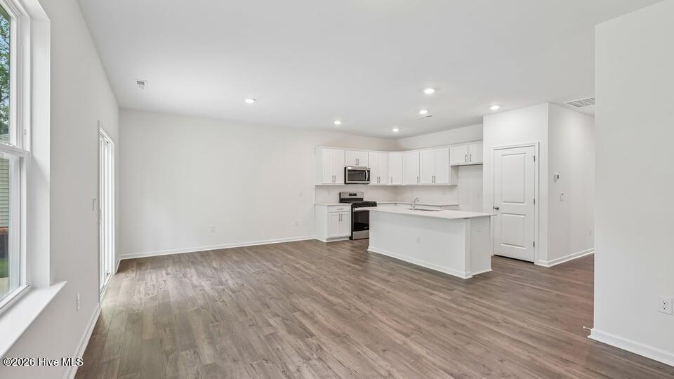 421 Conifer Street Property Photo 6