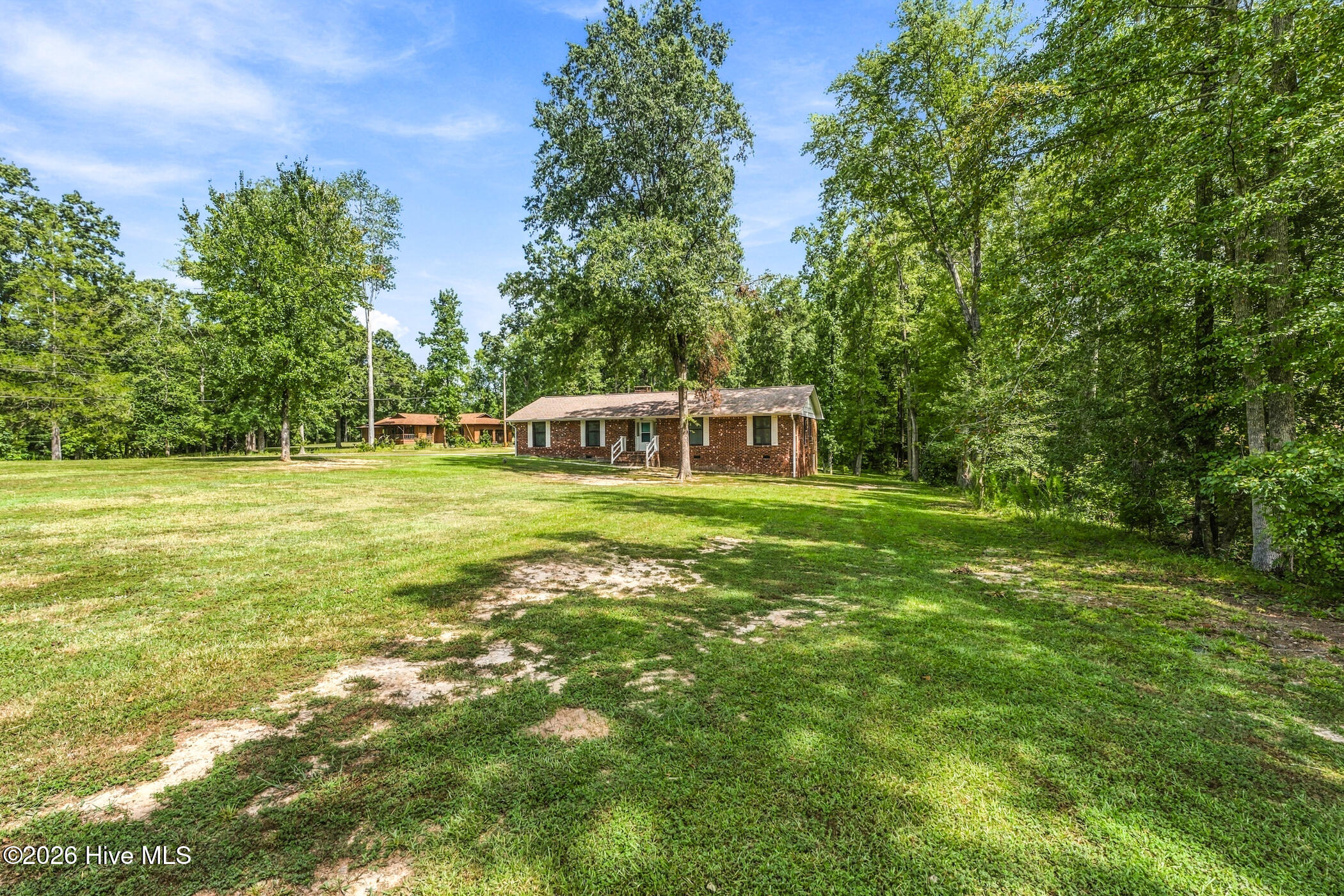 127 Spring Dr Extension Property Photo 2