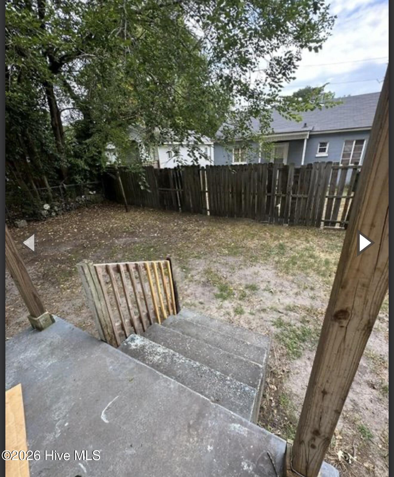 704 E Washington Avenue Property Photo 8