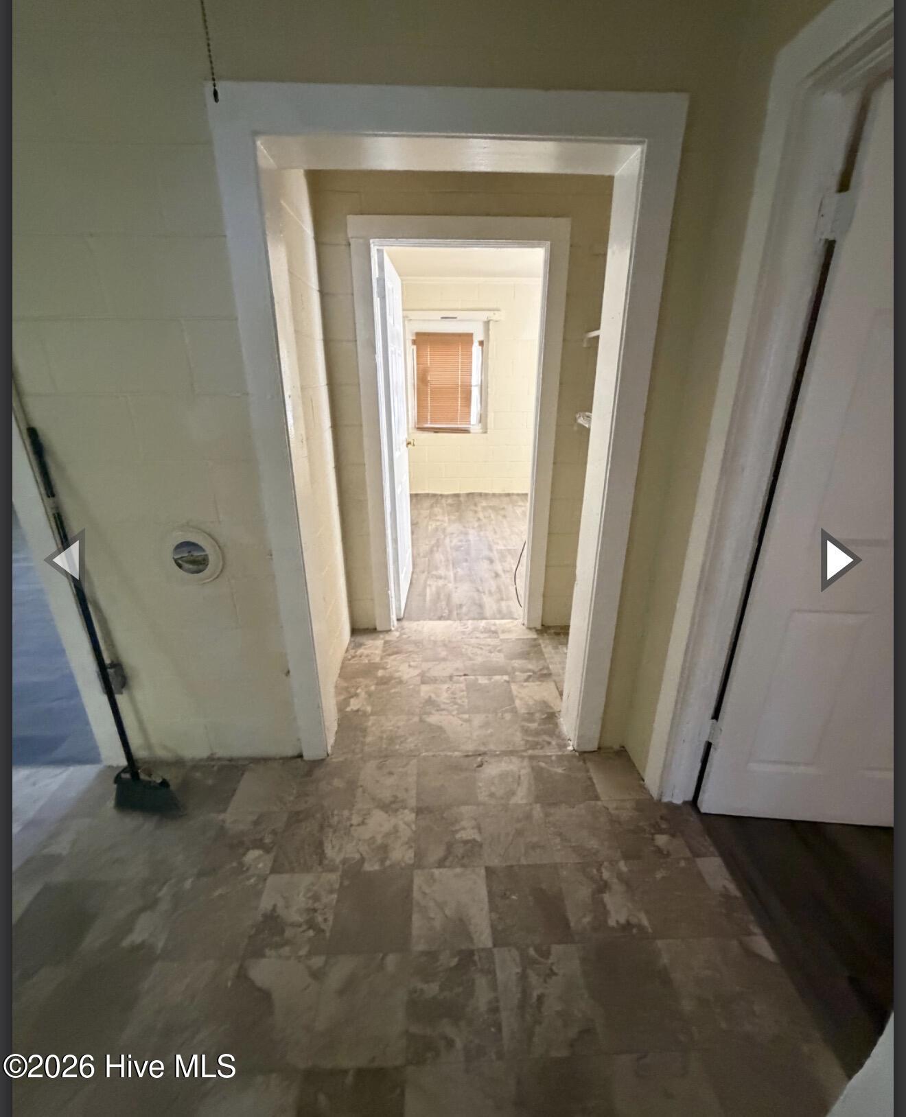 704 E Washington Avenue Property Photo 13