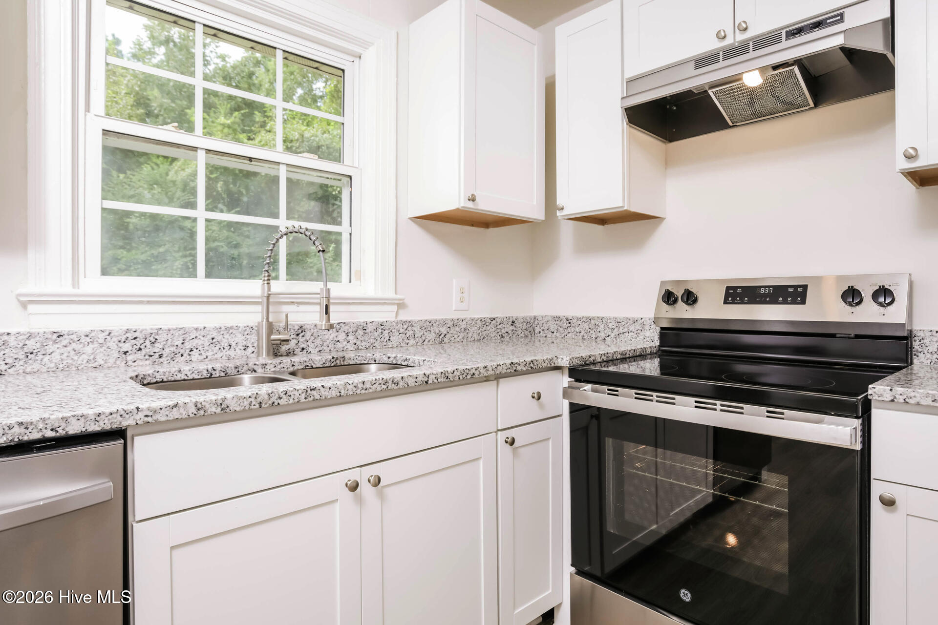 1117 Brownview Drive Property Photo 6