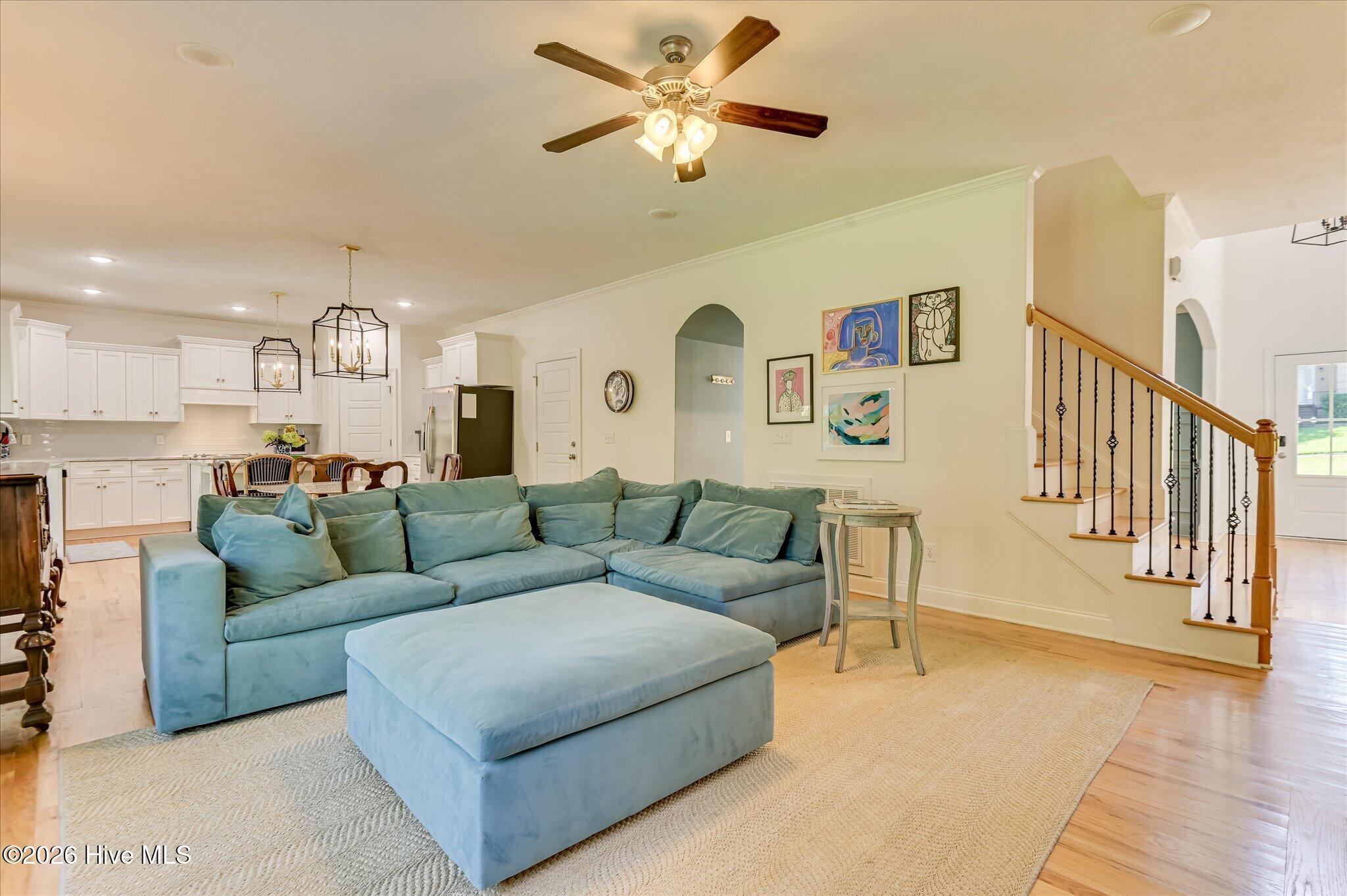 4152 Knollcrest Circle N Property Photo 19