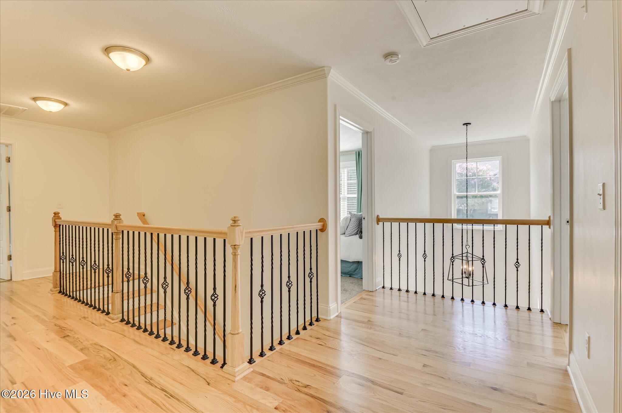 4152 Knollcrest Circle N Property Photo 34