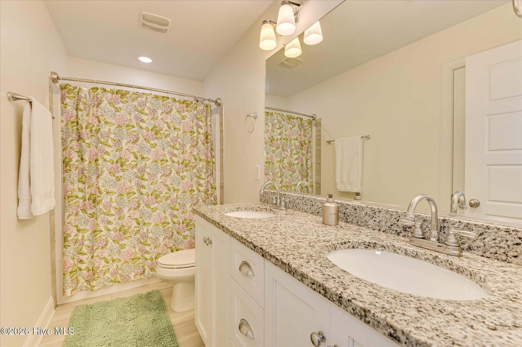 4152 Knollcrest Circle N Property Photo 47