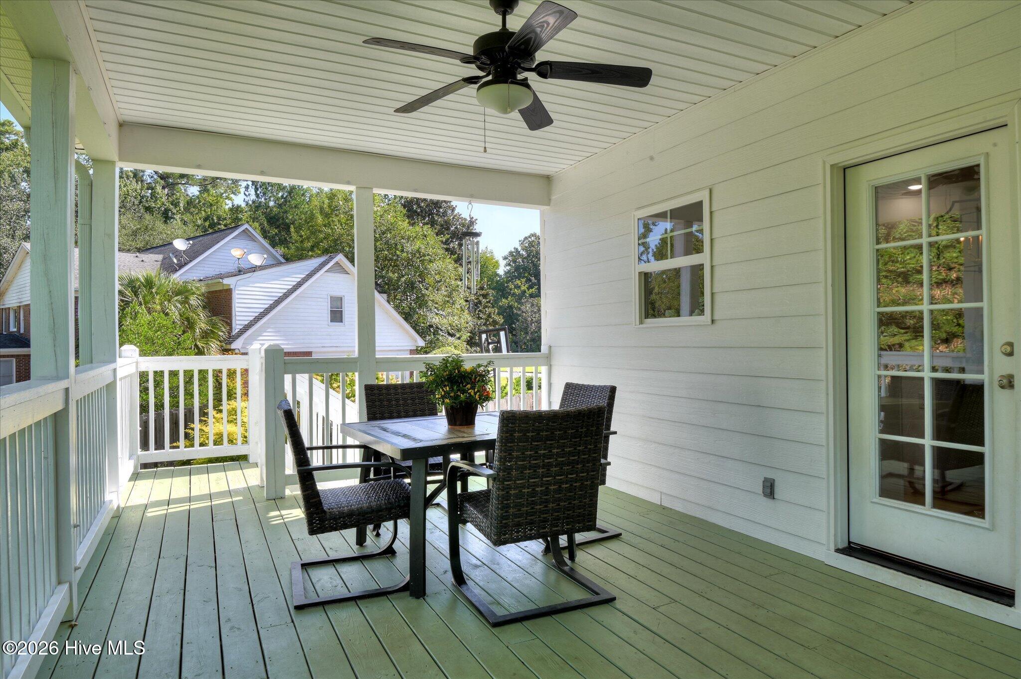 4152 Knollcrest Circle N Property Photo 56