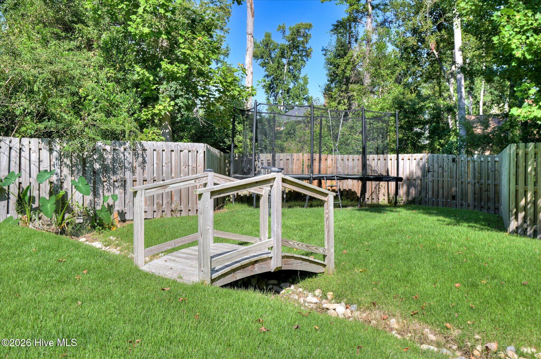 4152 Knollcrest Circle N Property Photo 62