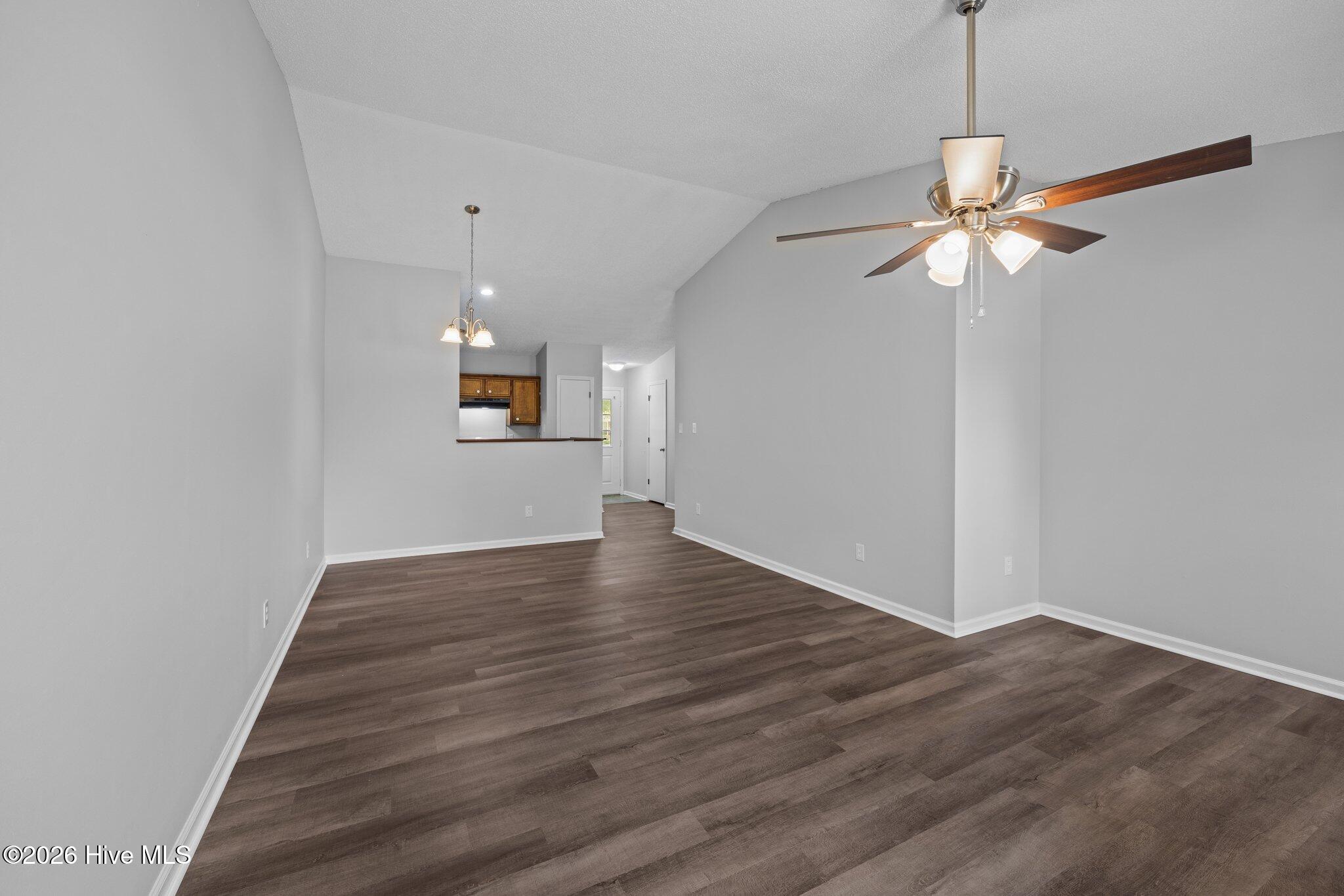1501 Fairfax Lane Property Photo 10