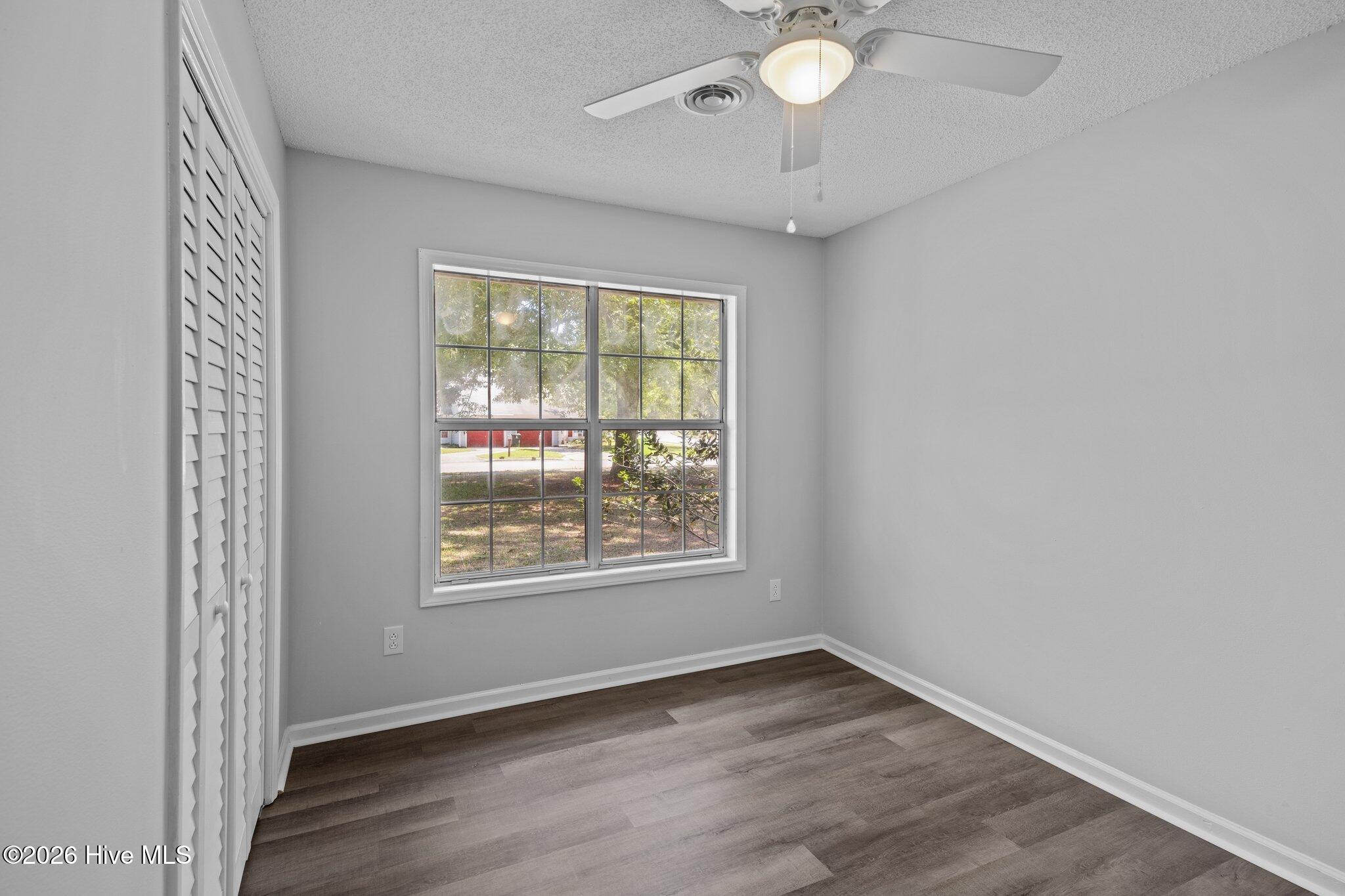 1501 Fairfax Lane Property Photo 15