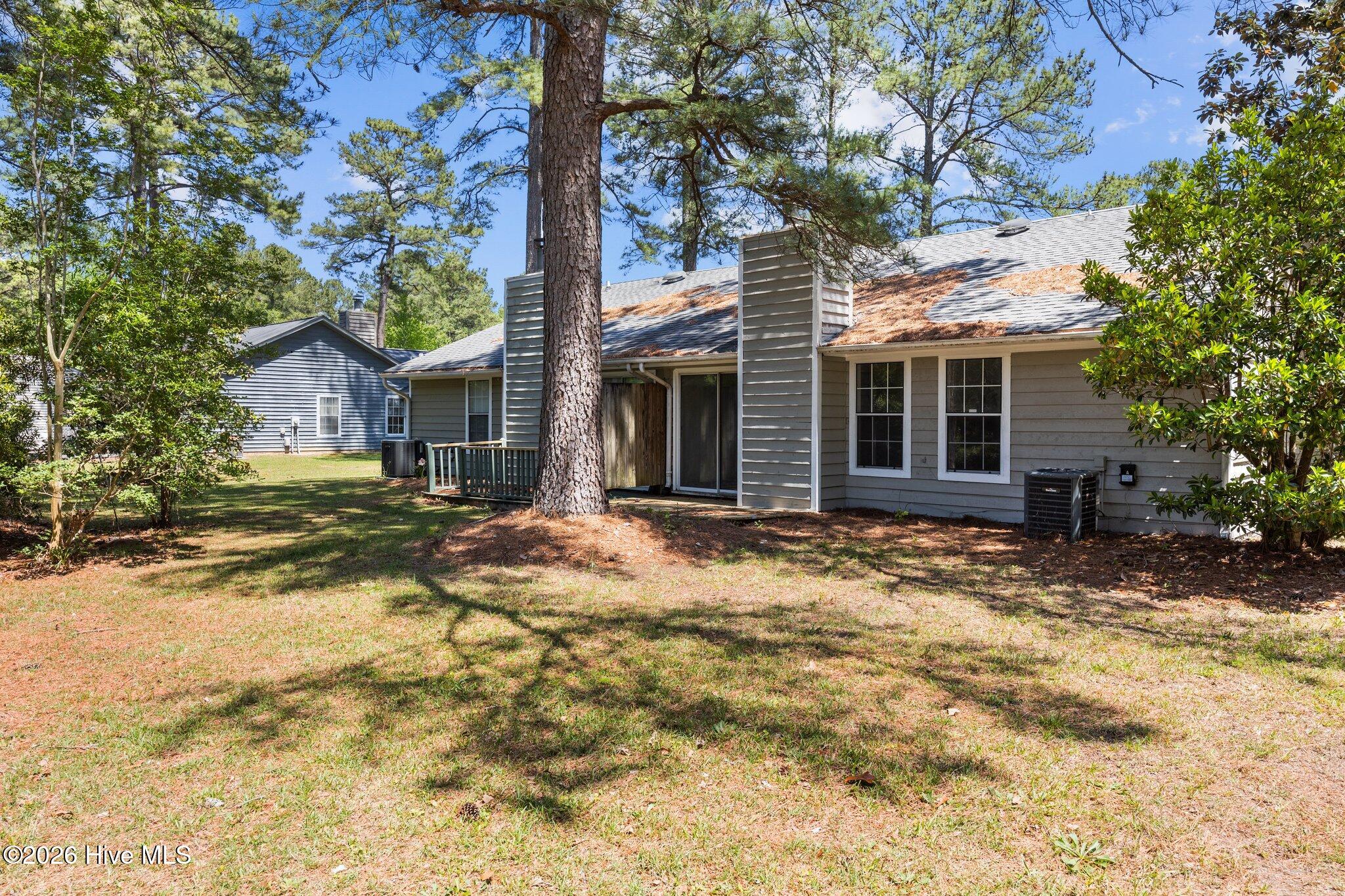 1501 Fairfax Lane Property Photo 19
