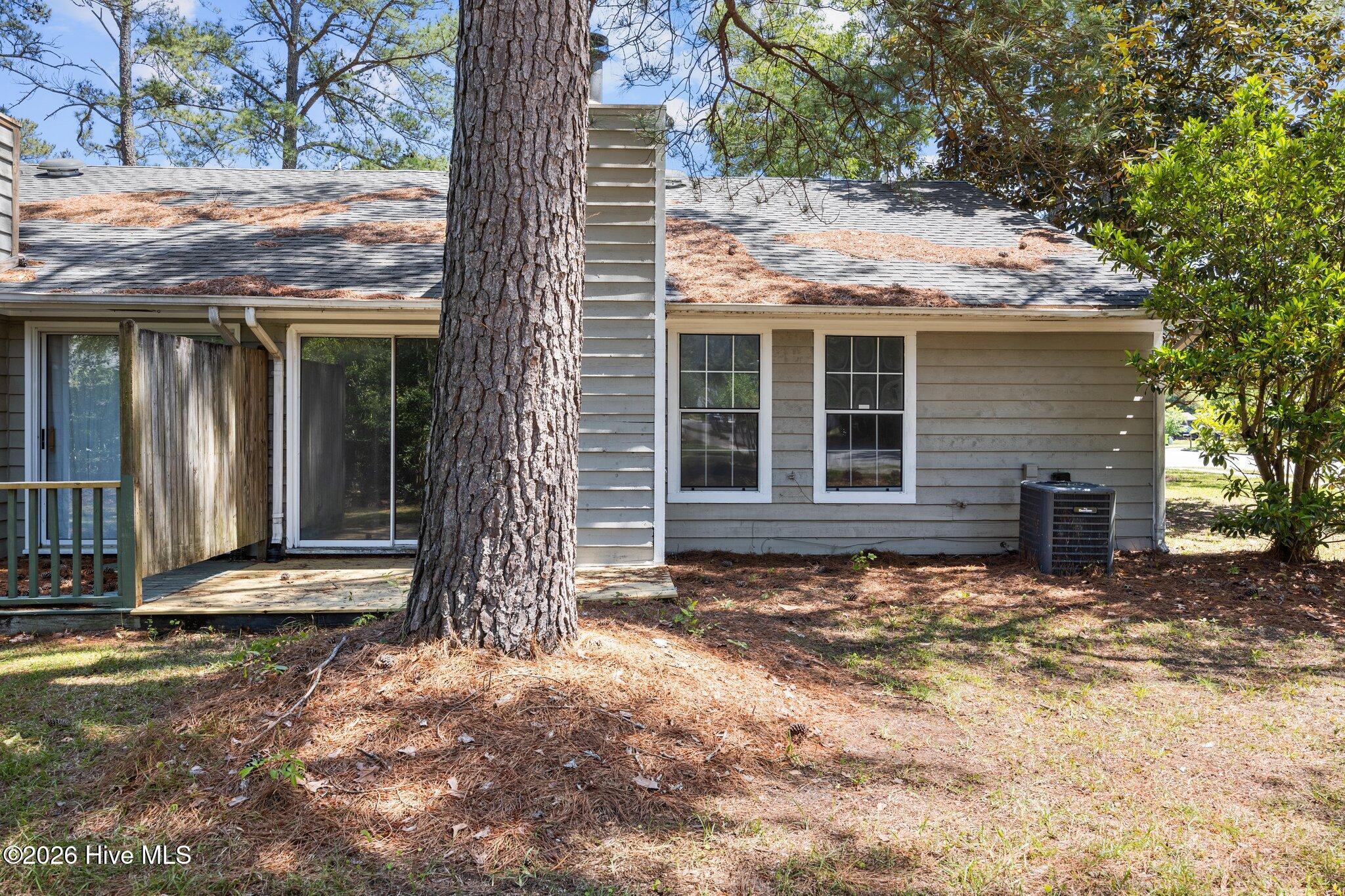 1501 Fairfax Lane Property Photo 20