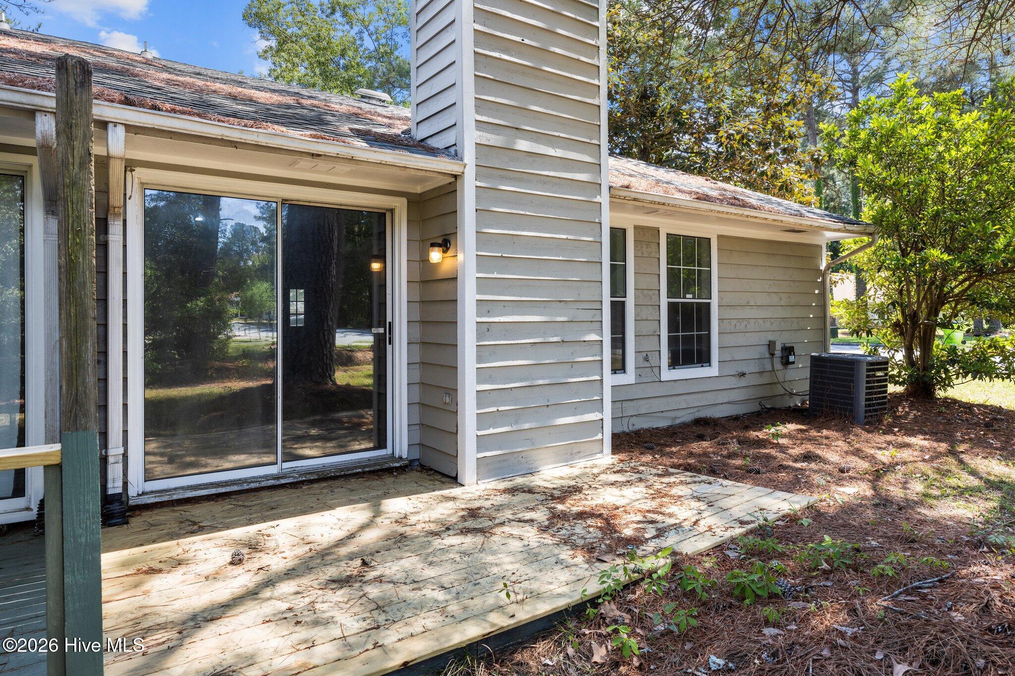 1501 Fairfax Lane Property Photo 21