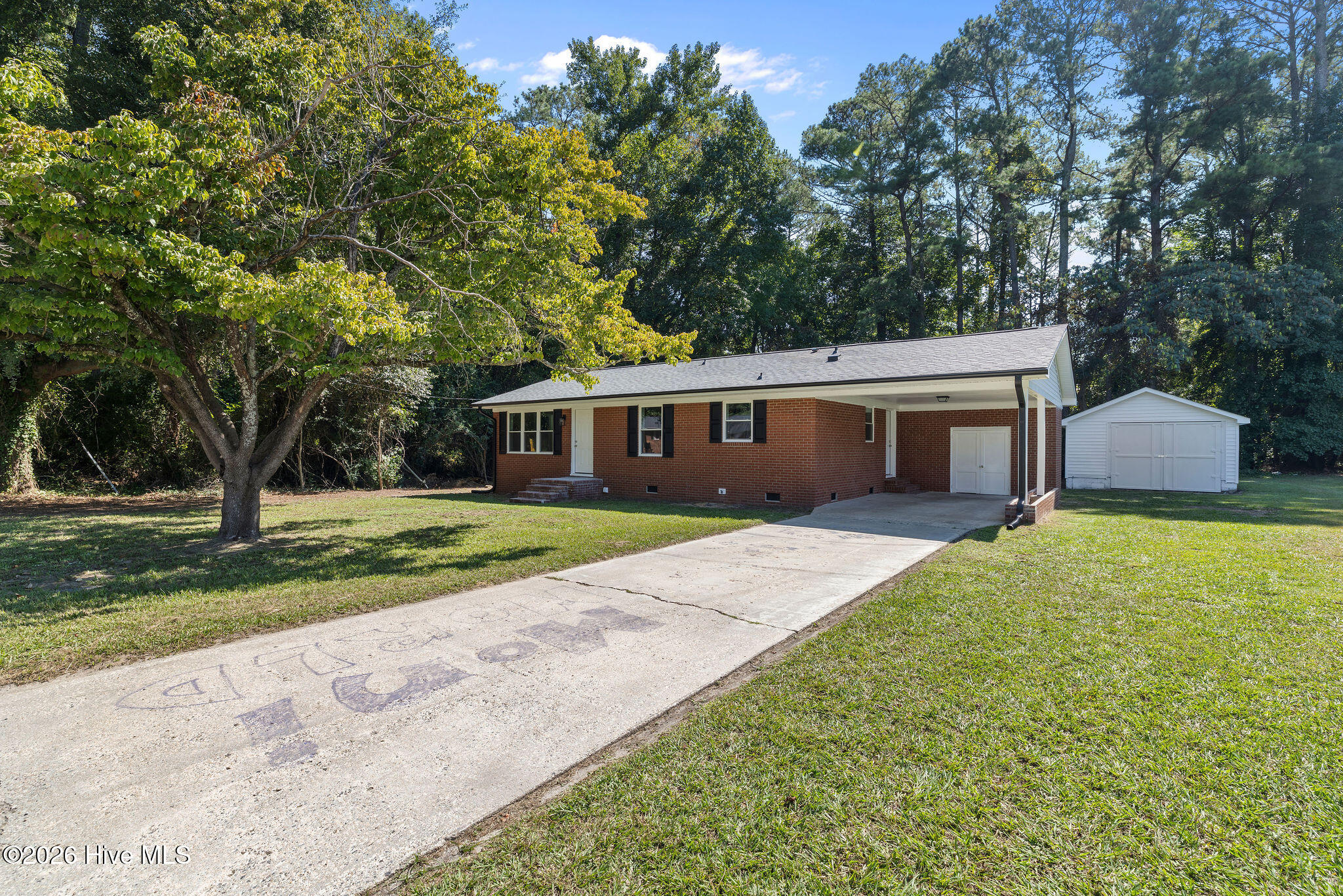 315 Hines Street Property Photo 1