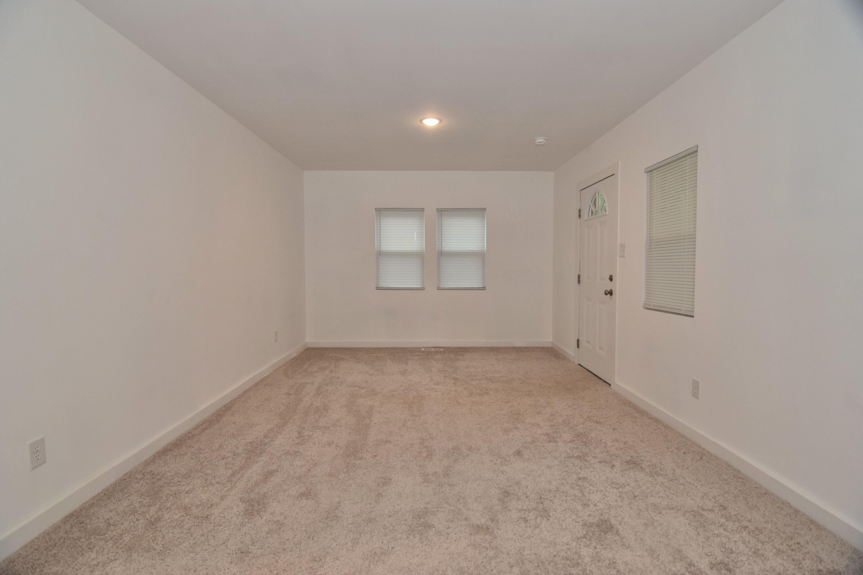 601 Jefferson Drive Property Photo 4