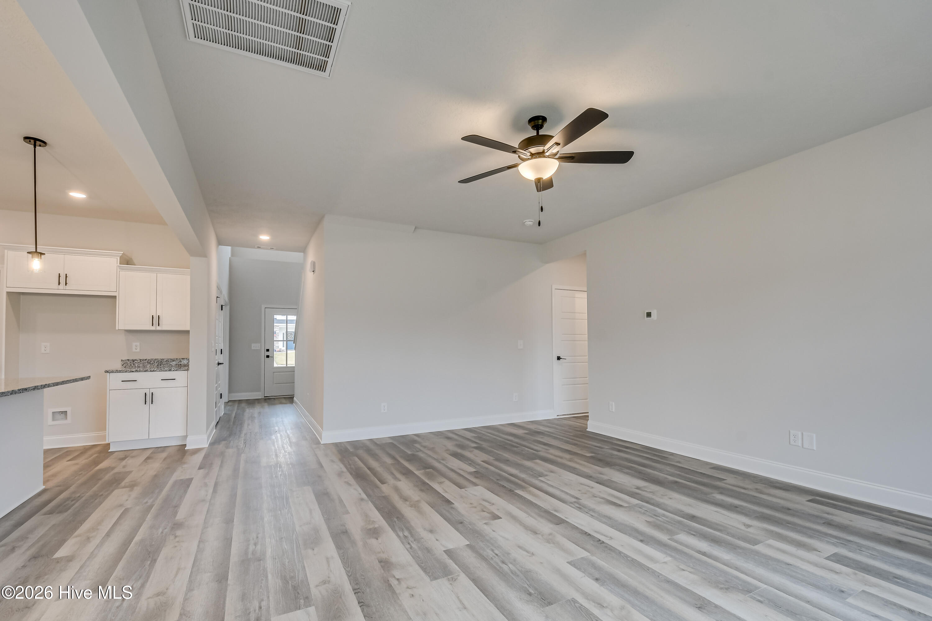 723 Sweetgrass Circle Property Photo 9