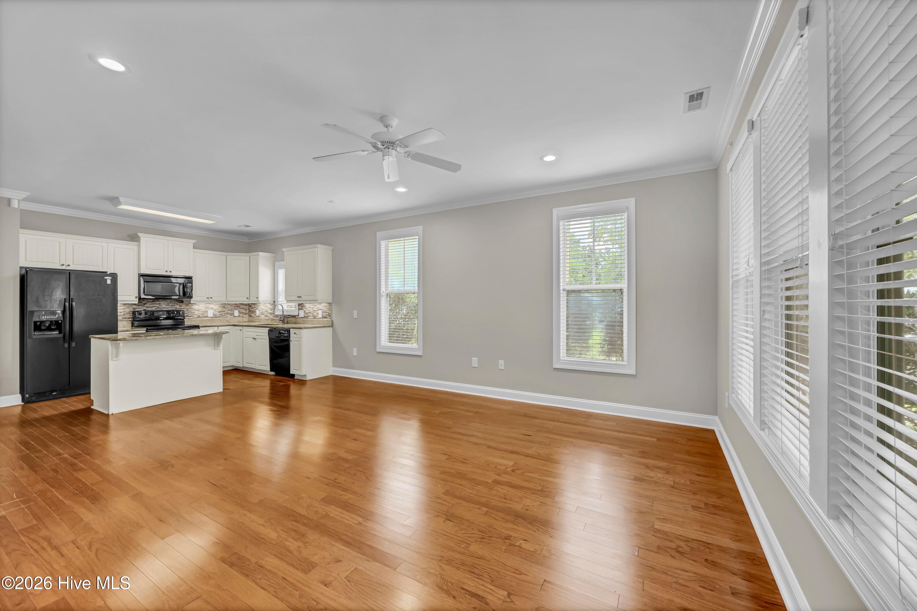 131 Myrtle Avenue Property Photo 6