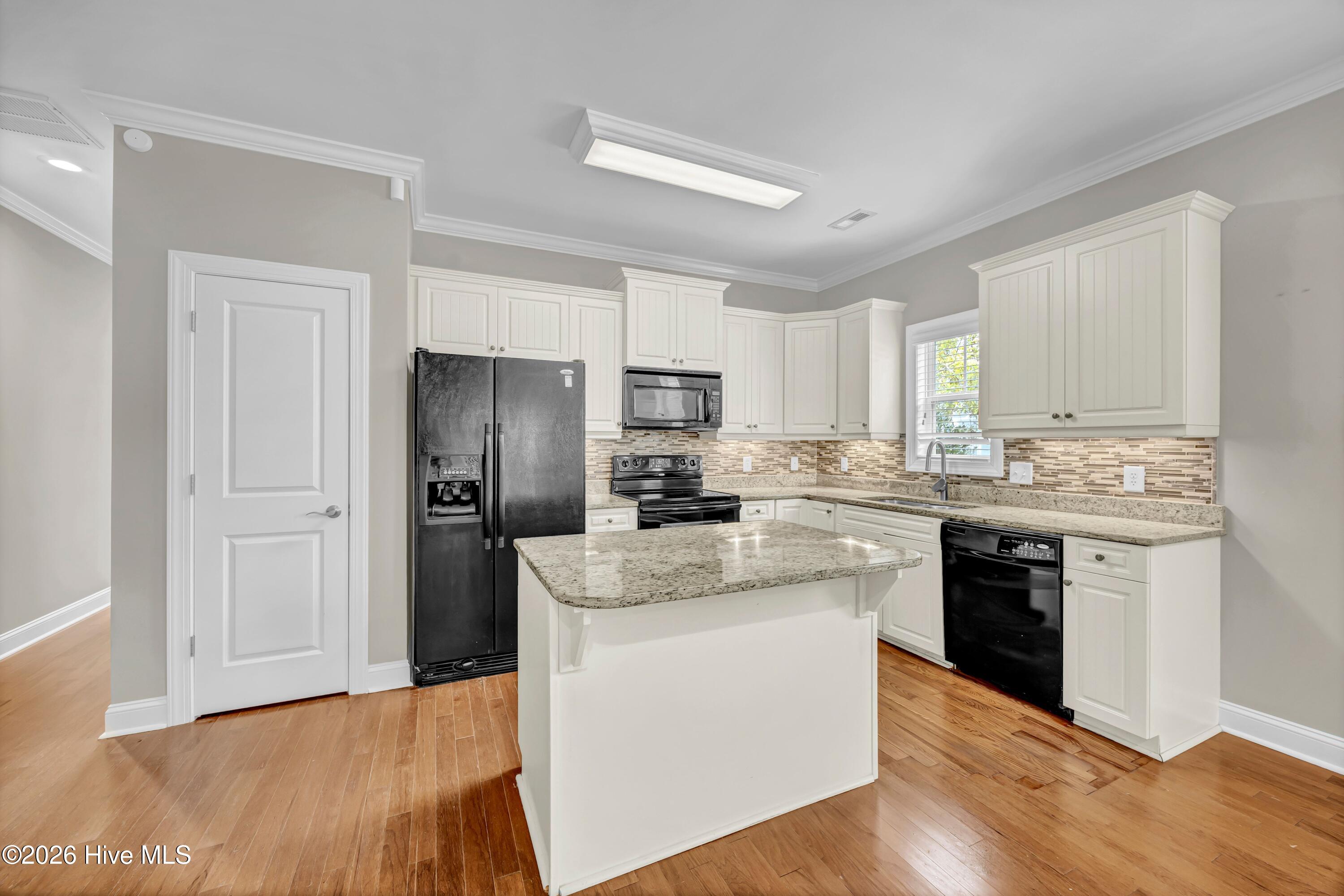 131 Myrtle Avenue Property Photo 7
