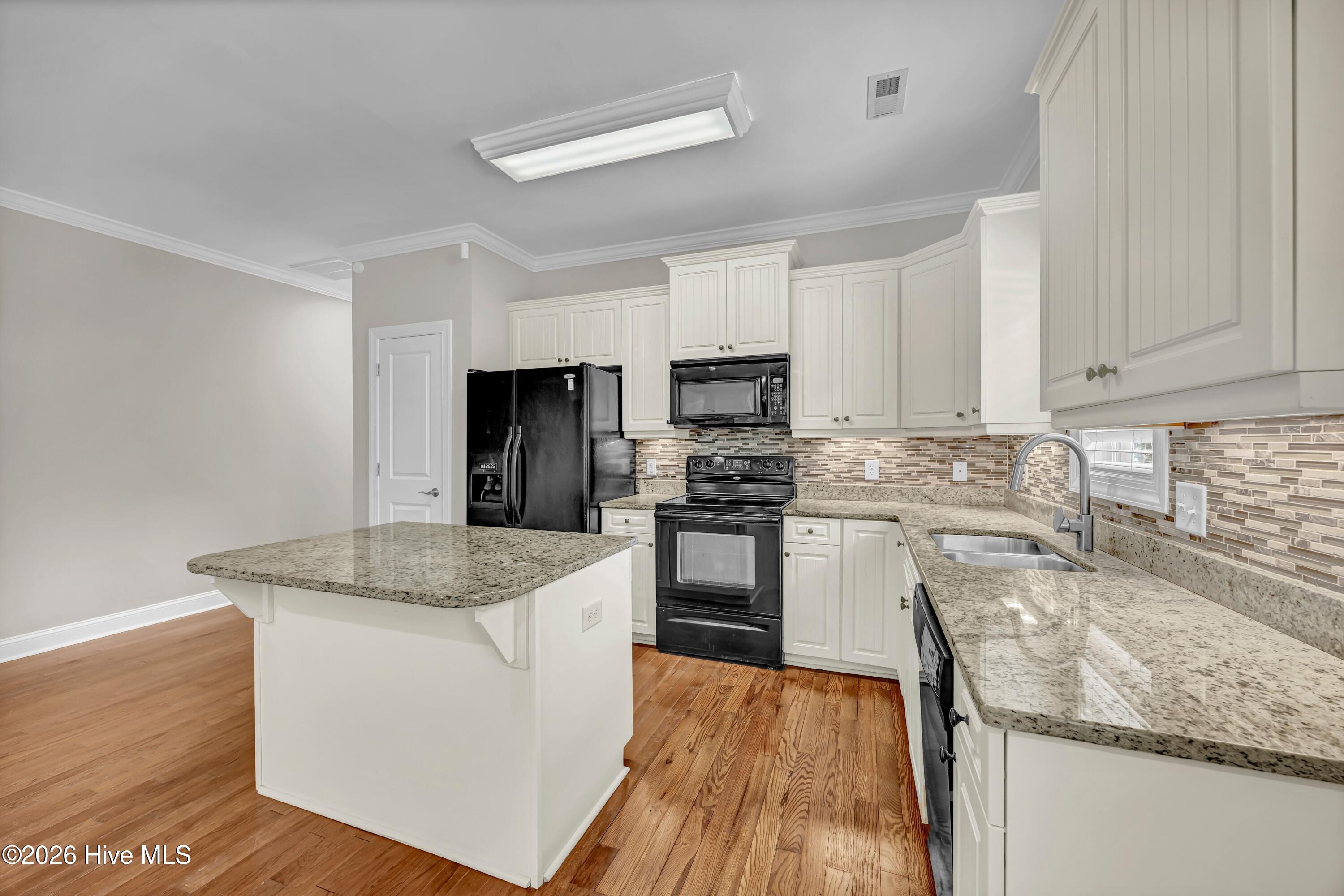 131 Myrtle Avenue Property Photo 8