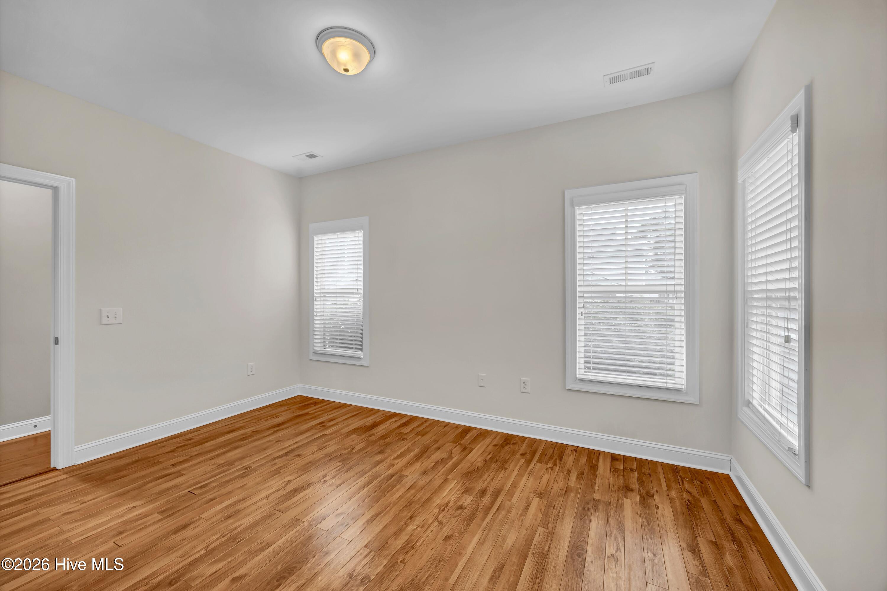 131 Myrtle Avenue Property Photo 13