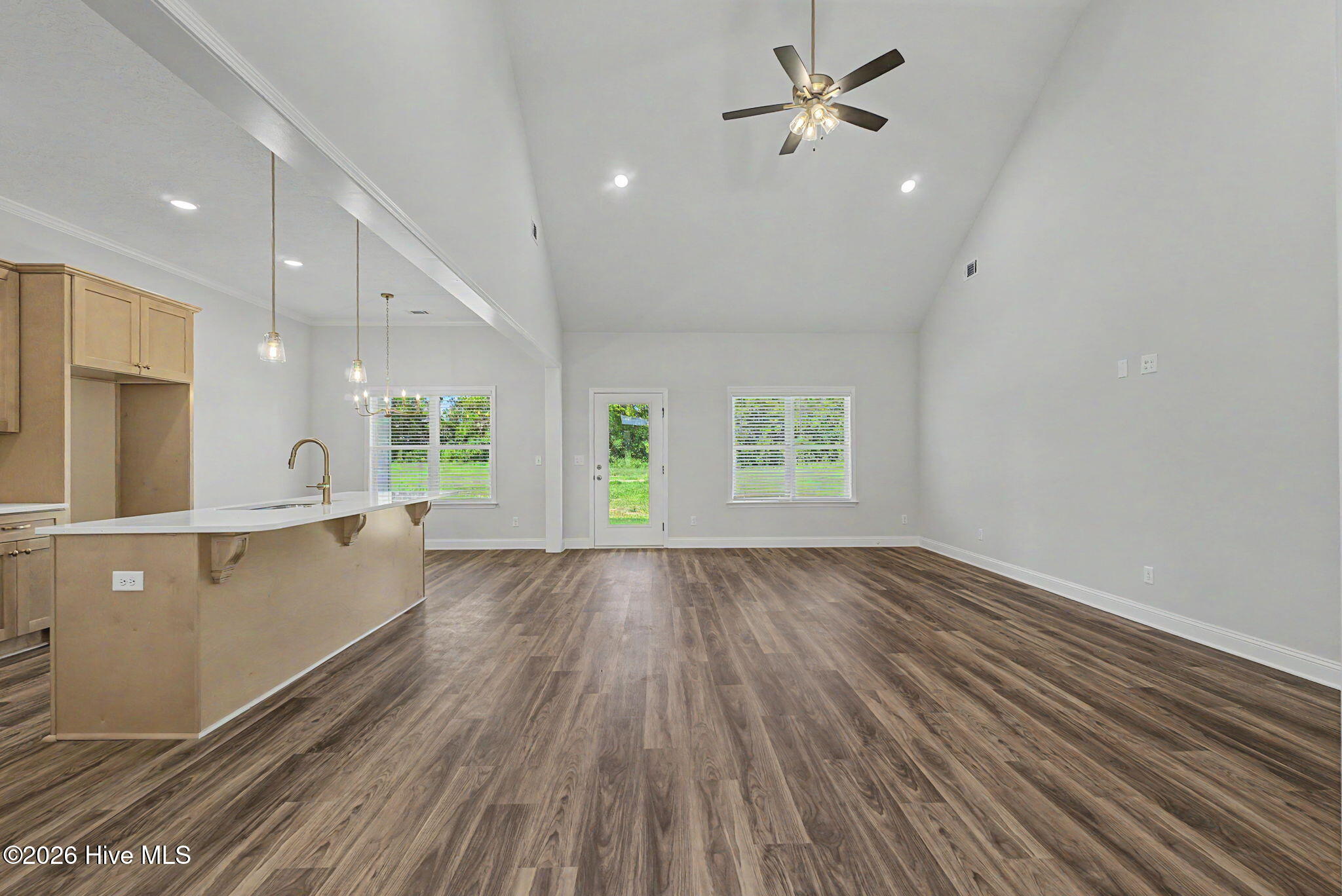 2044 Obsidian Court Property Photo 2
