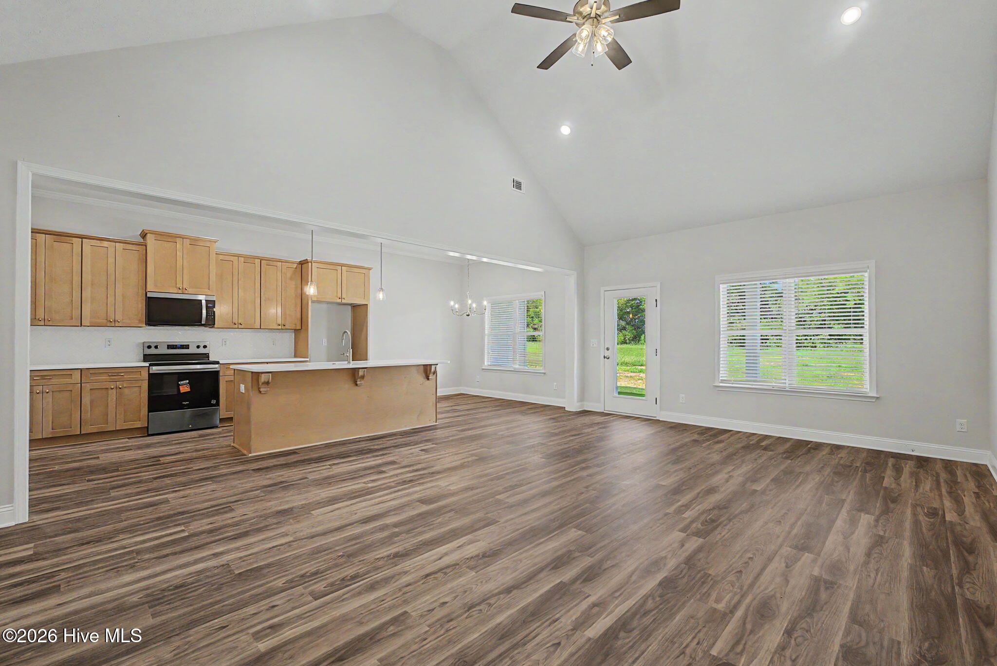 2044 Obsidian Court Property Photo 3