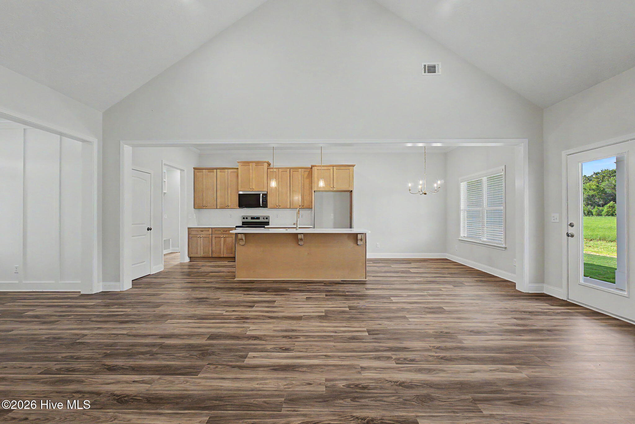 2044 Obsidian Court Property Photo 4