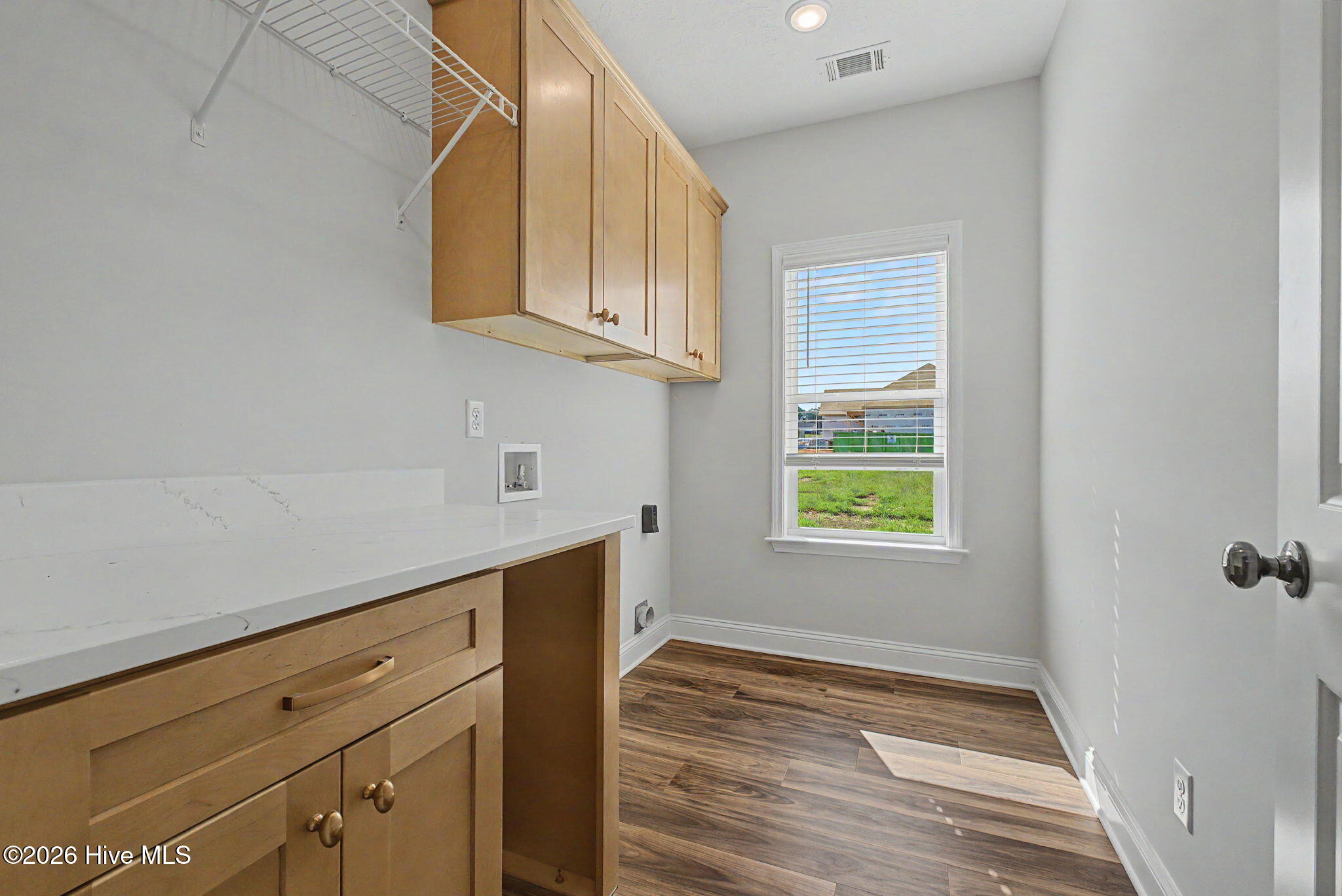 2044 Obsidian Court Property Photo 15