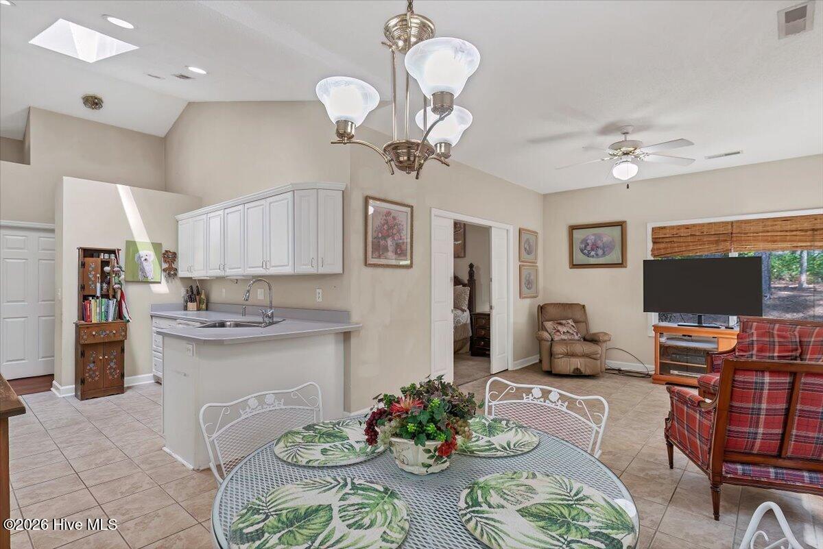 2 Winding Trail Property Photo 24
