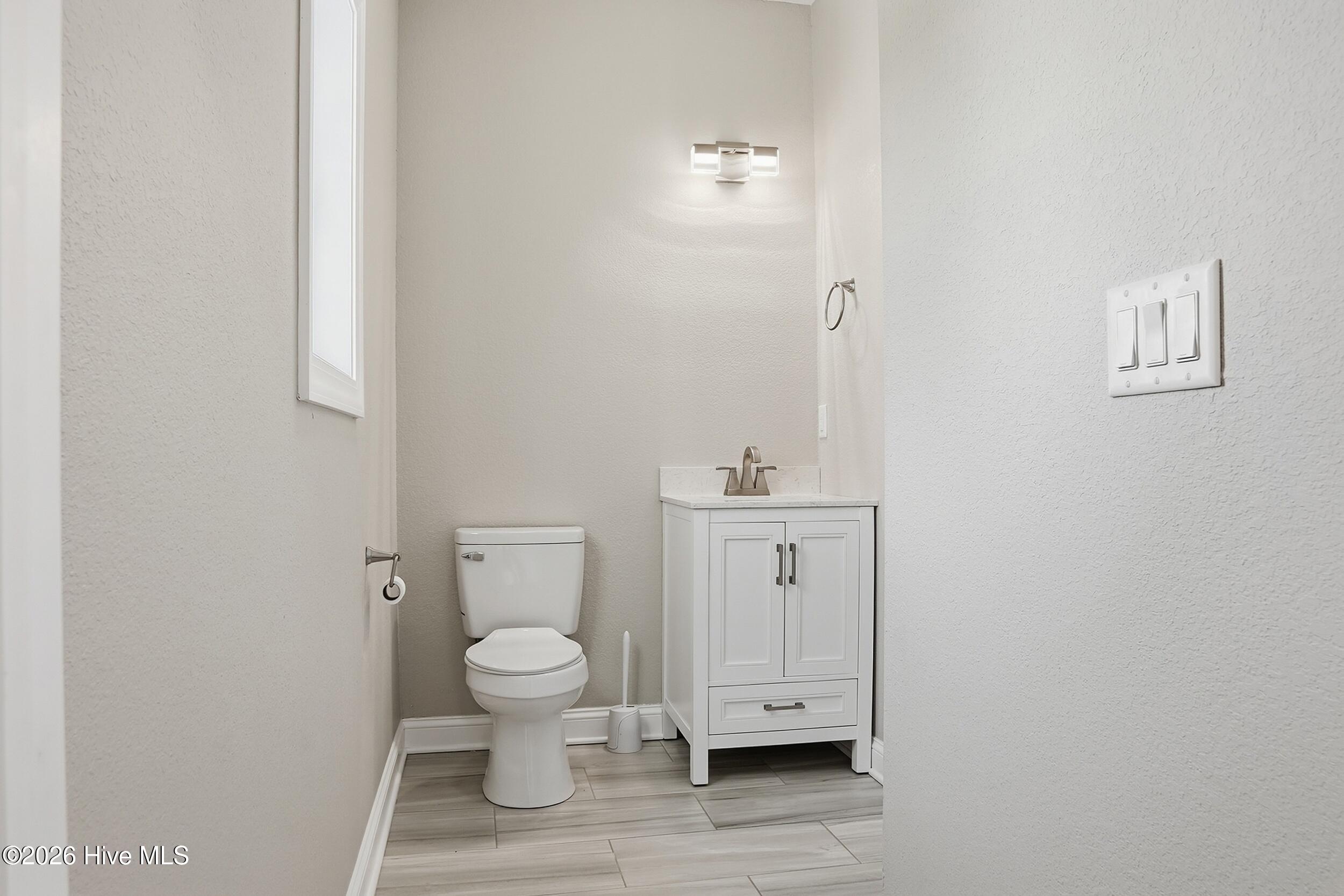 91 Small Drive Property Photo 16