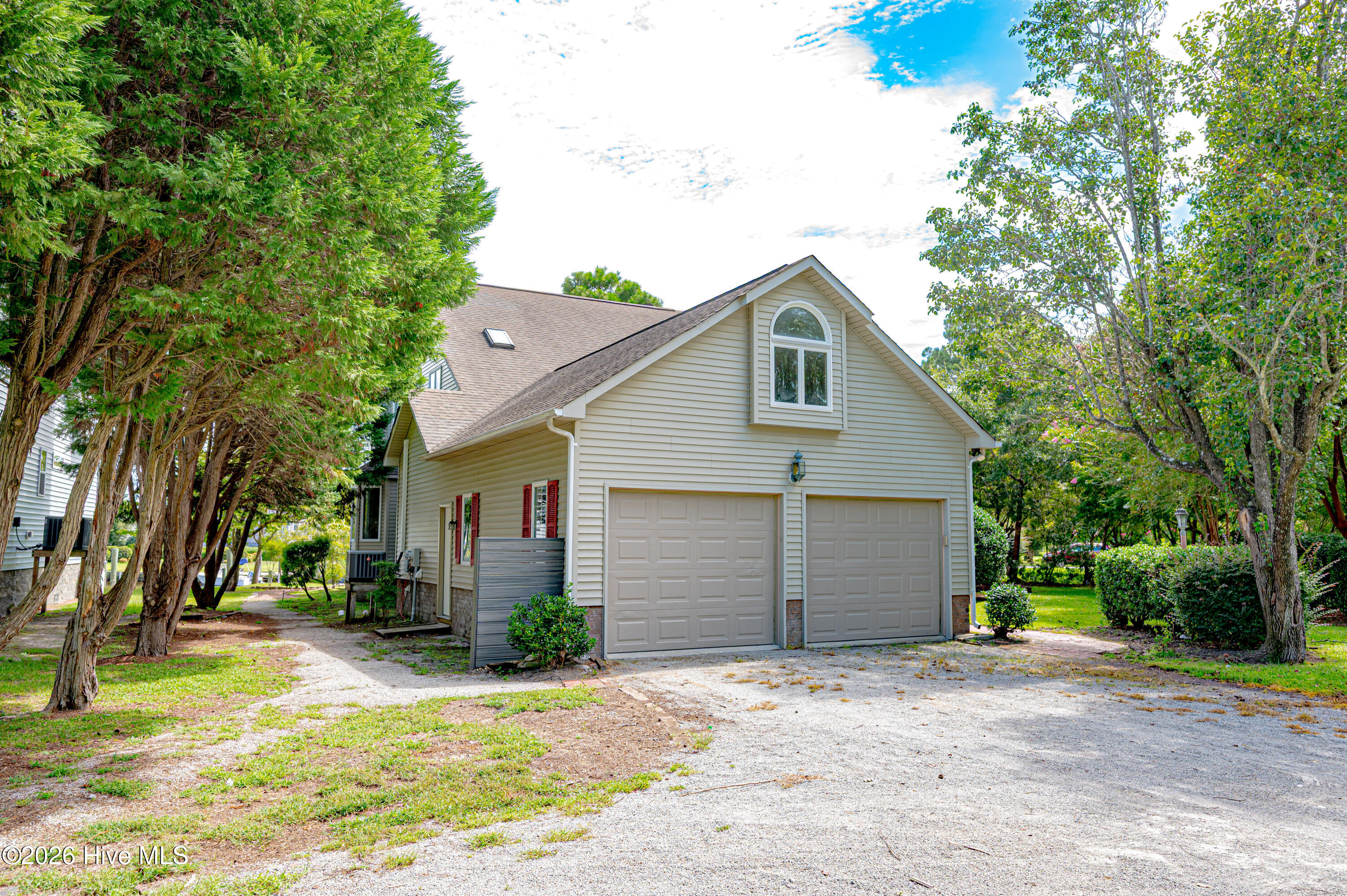 6118 Gondolier Drive Property Photo 2