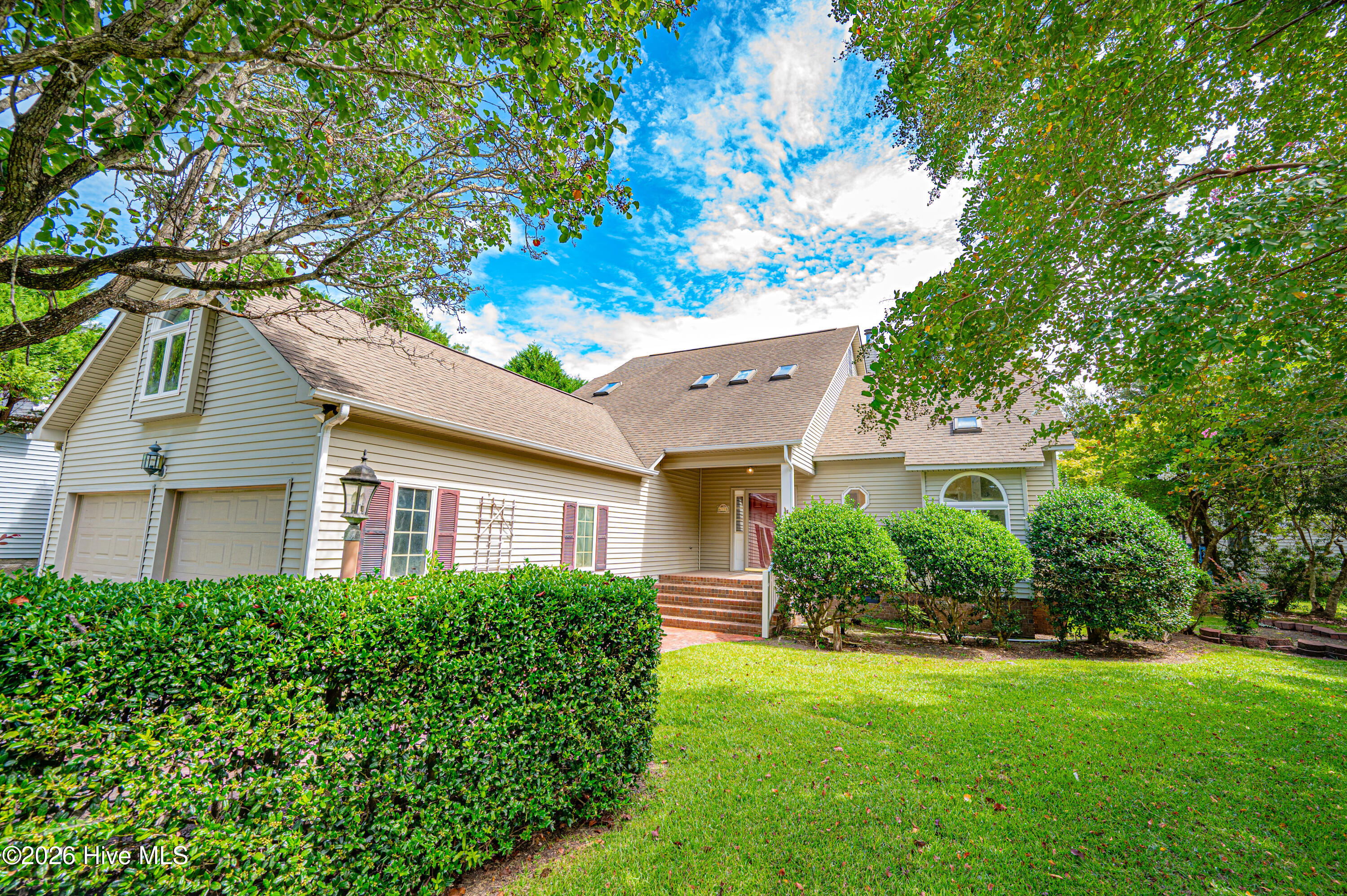 6118 Gondolier Drive Property Photo 3