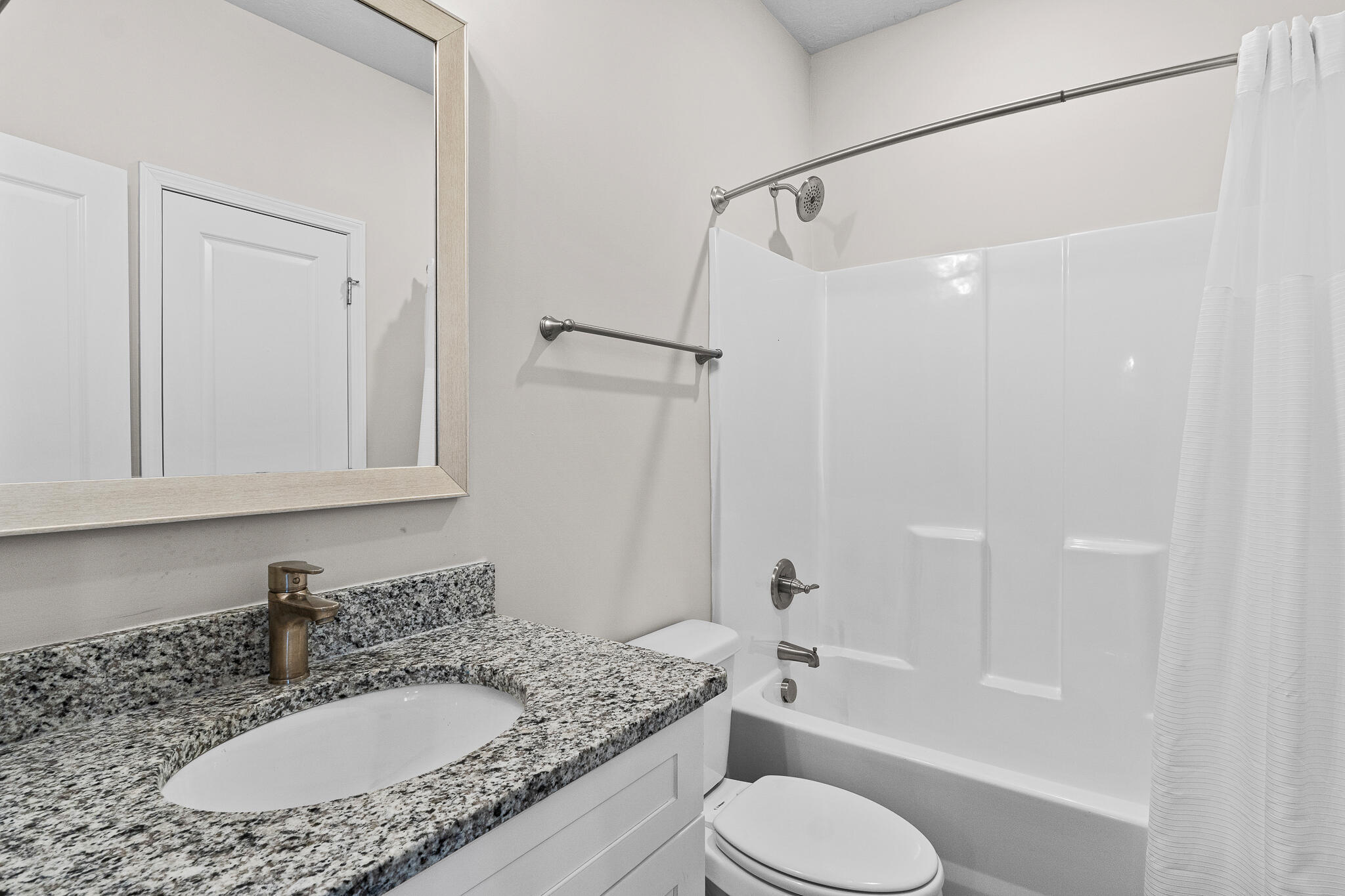 5017 Greer Drive Property Photo 8
