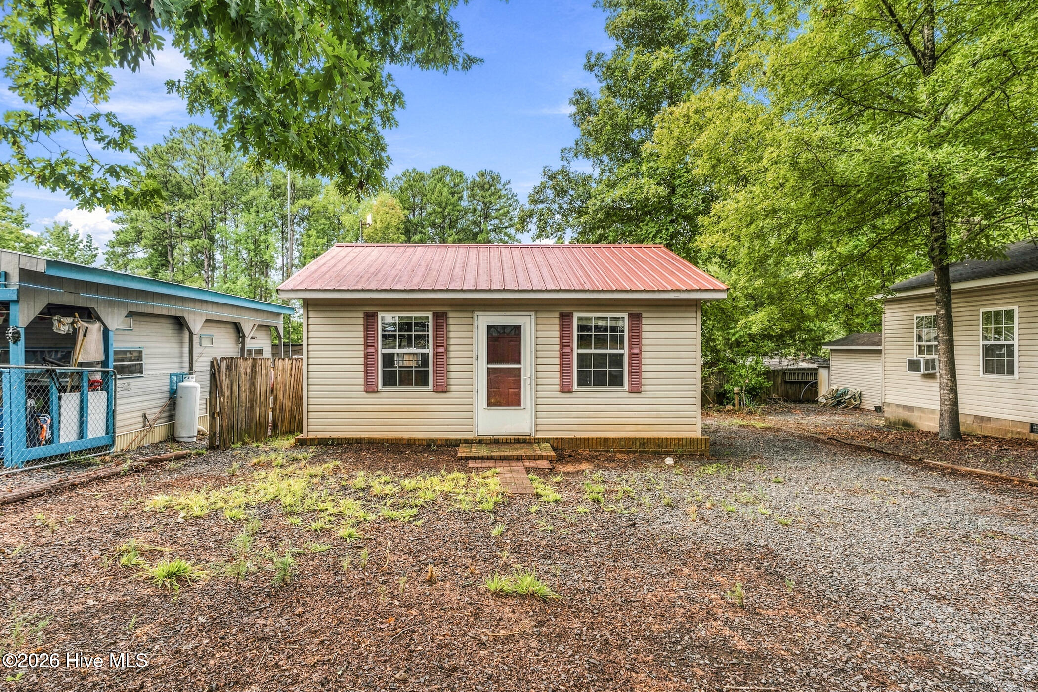 185 Roberts Ridge Road Property Photo 1