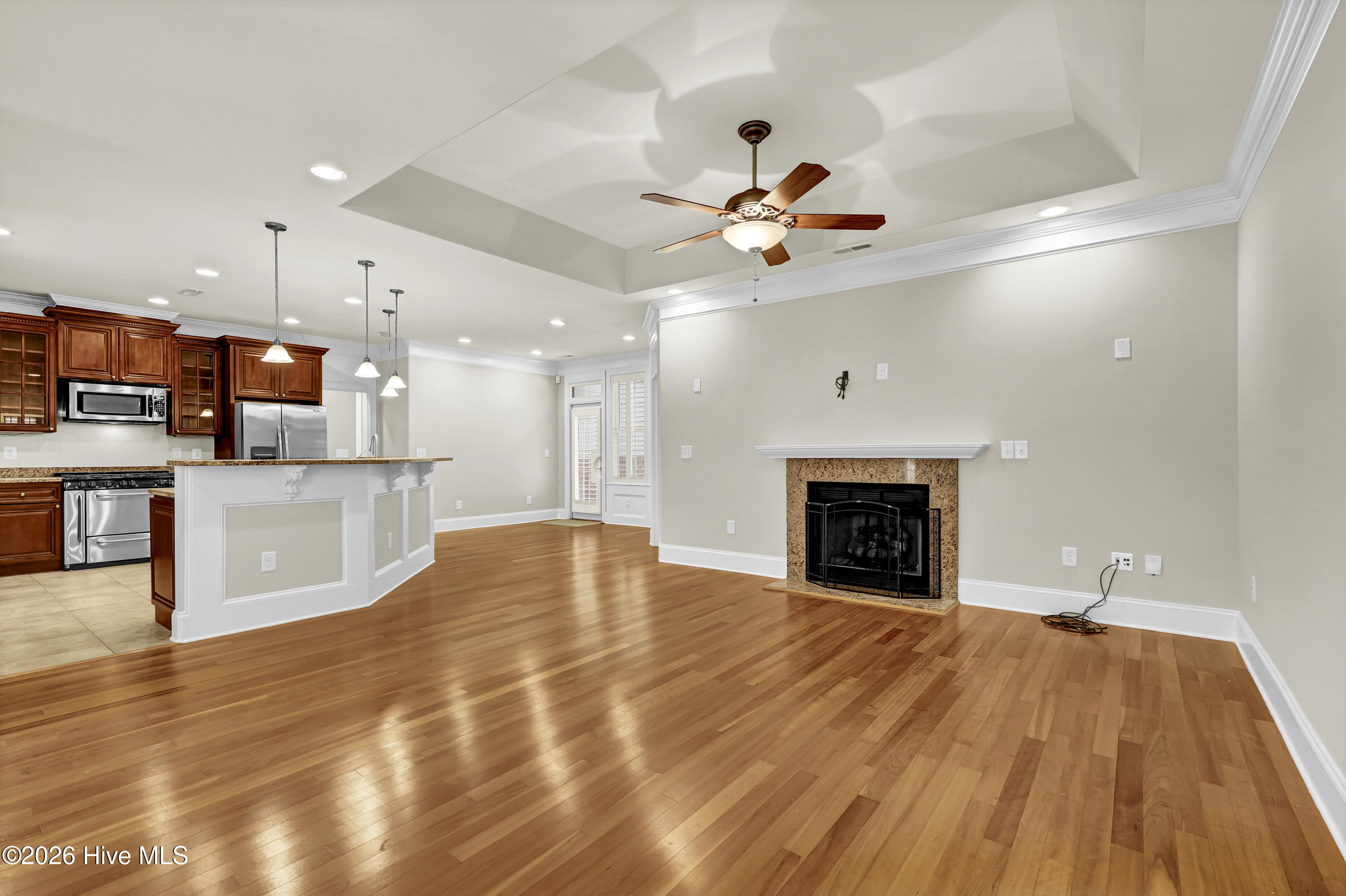 8259 Porters Crossing Way Property Photo 2