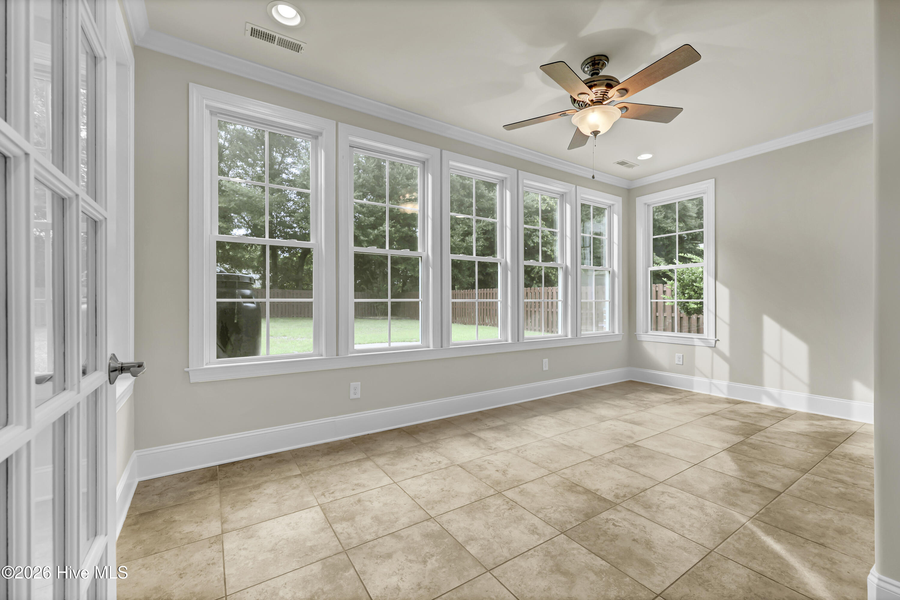 8259 Porters Crossing Way Property Photo 4