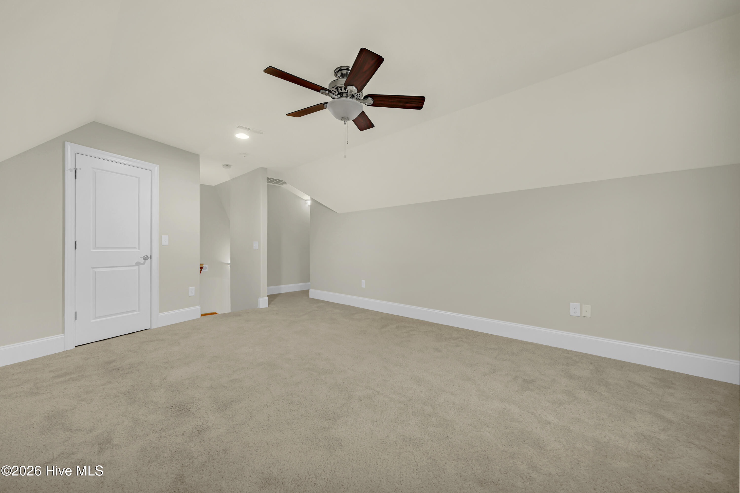 8259 Porters Crossing Way Property Photo 27