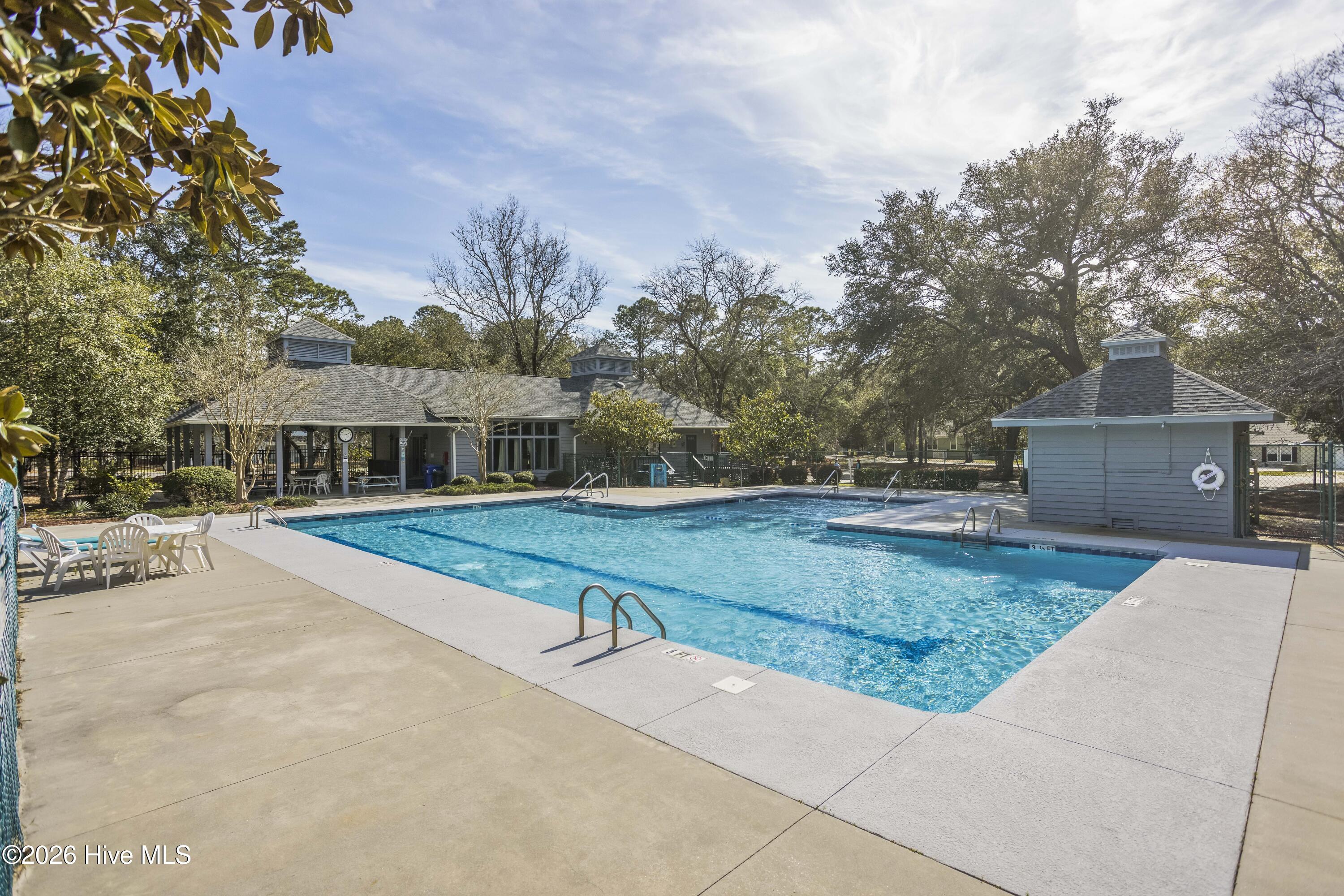 595 626 Ella Circle Se Property Photo 9